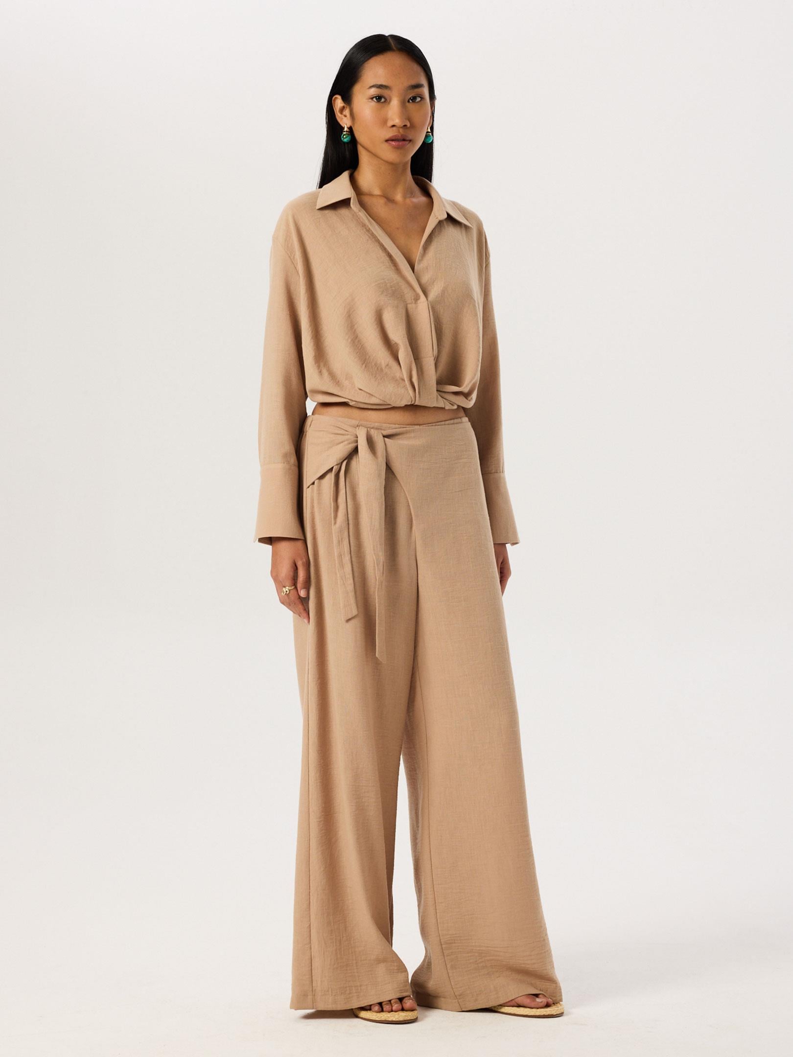 24SS109027 BELİ BURGULU GÖMLEK YAKALI  BLUZ Kategorisiz Modelleri