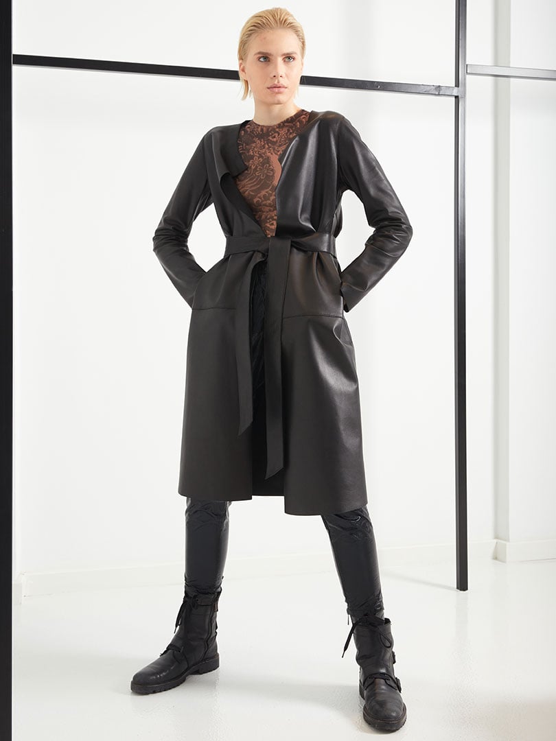 Beli Kuşaklı Uzun Deri Hırka - Siyah