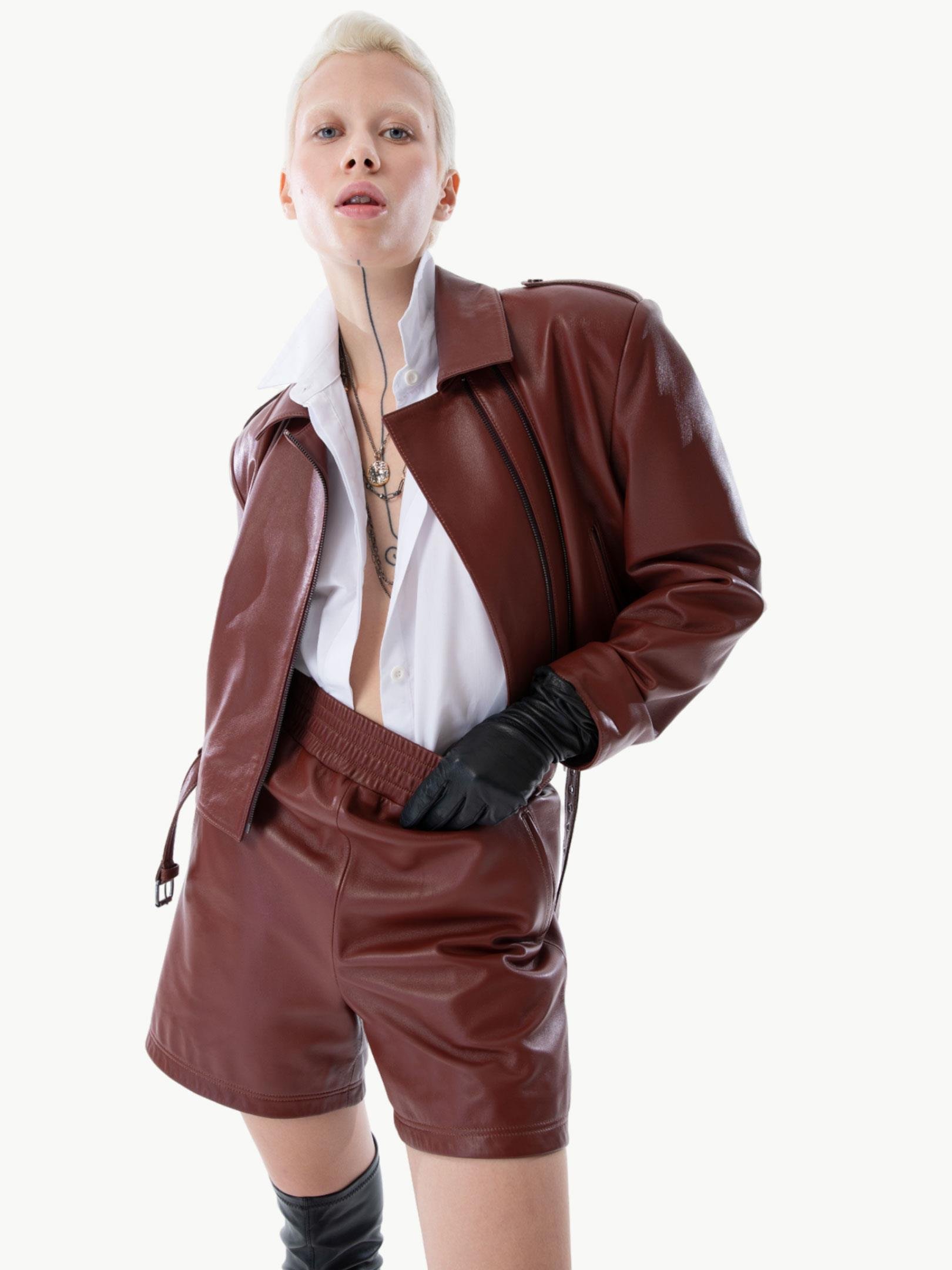 Beli Lastikli Deri Şort - Bordo Deri Şort Modelleri