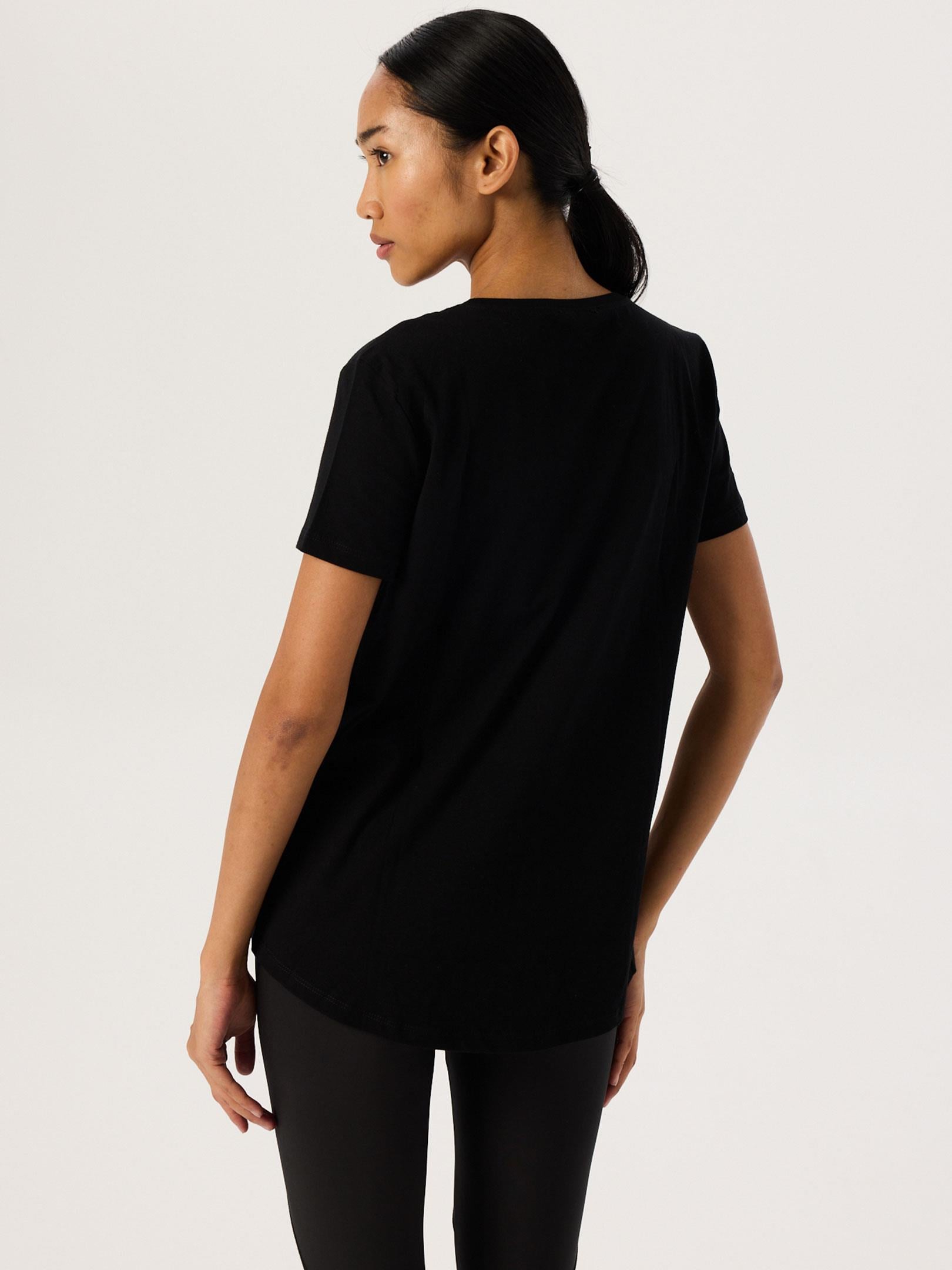 Bisiklet Yaka Arkası Uzun T-Shirt - Siyah T-shirt Modelleri