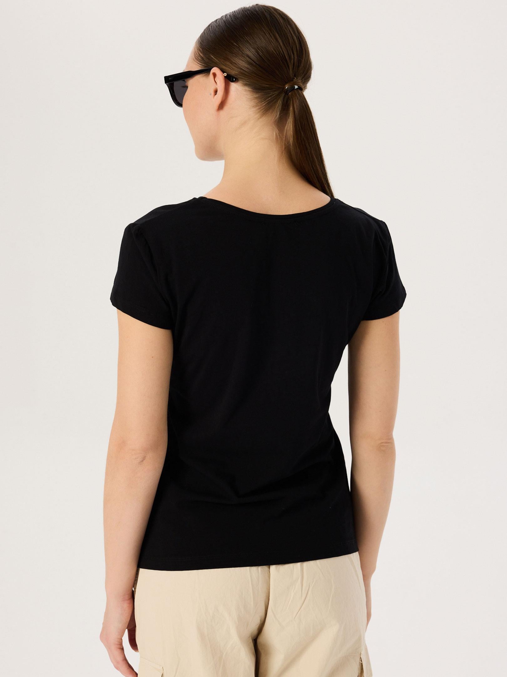 Bisiklet Yaka Basic T-Shirt - Siyah T-shirt Modelleri