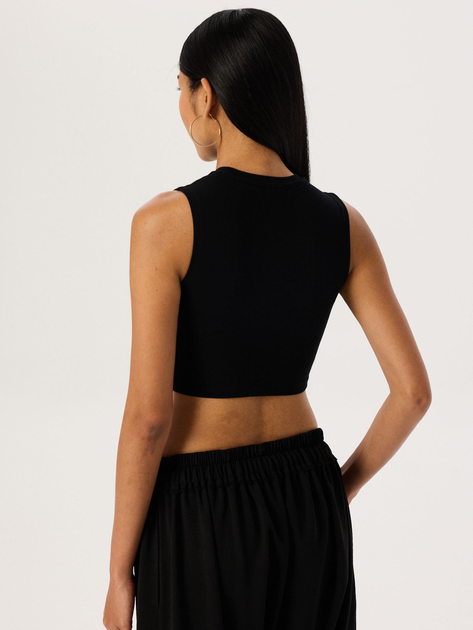 Bisiklet Yaka Kolsuz Crop Top - Siyah Body Modelleri