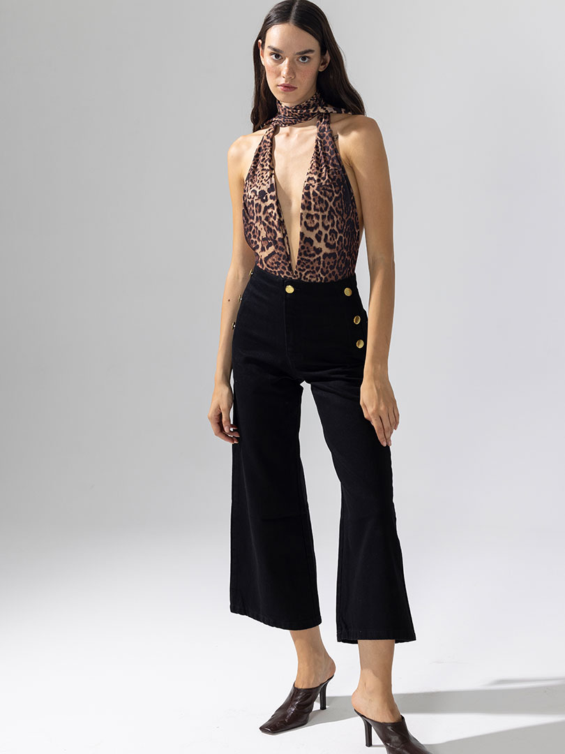 Derin Göğüs Dekolteli Bağlamalı Alttan Çıtçıtlı Leopar Desenli Body - Leopar Desenli
