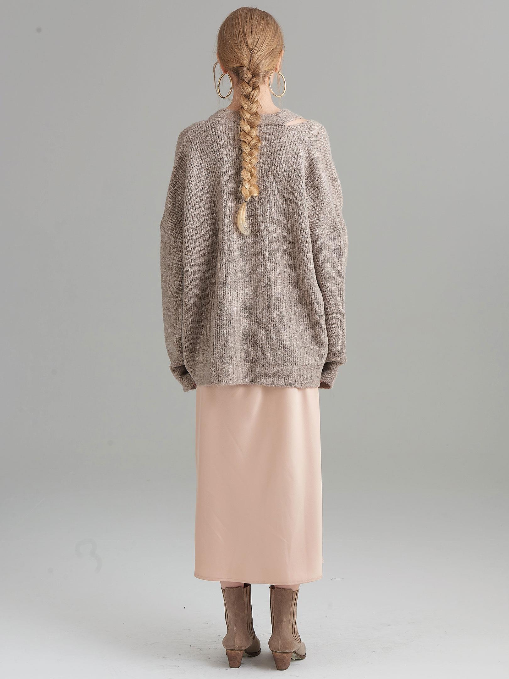 Düğmeli Oversize Cut Out Detaylı Triko Hırka - Bej Triko & Kazak Modelleri