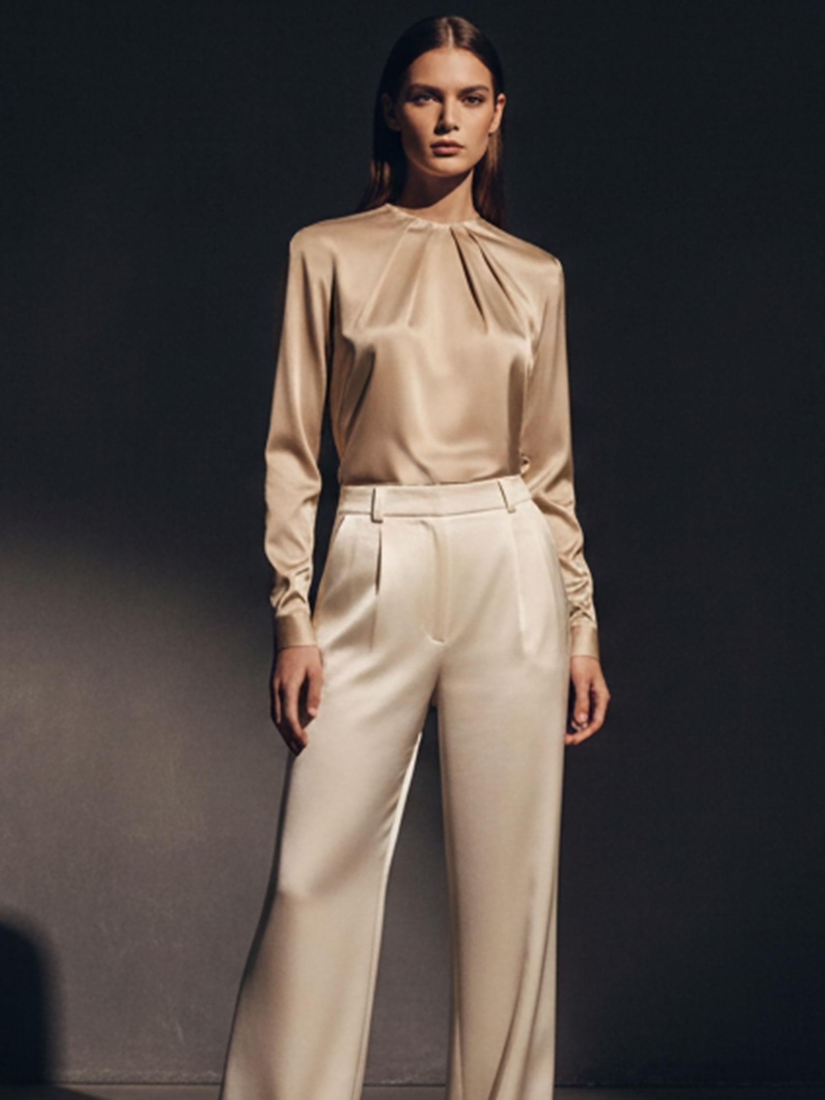 Kadın, Bayan Özel Tasarım Büzgü Yaka Detaylı Çıtçıtlı Body Bluz - Bej Body Modelleri