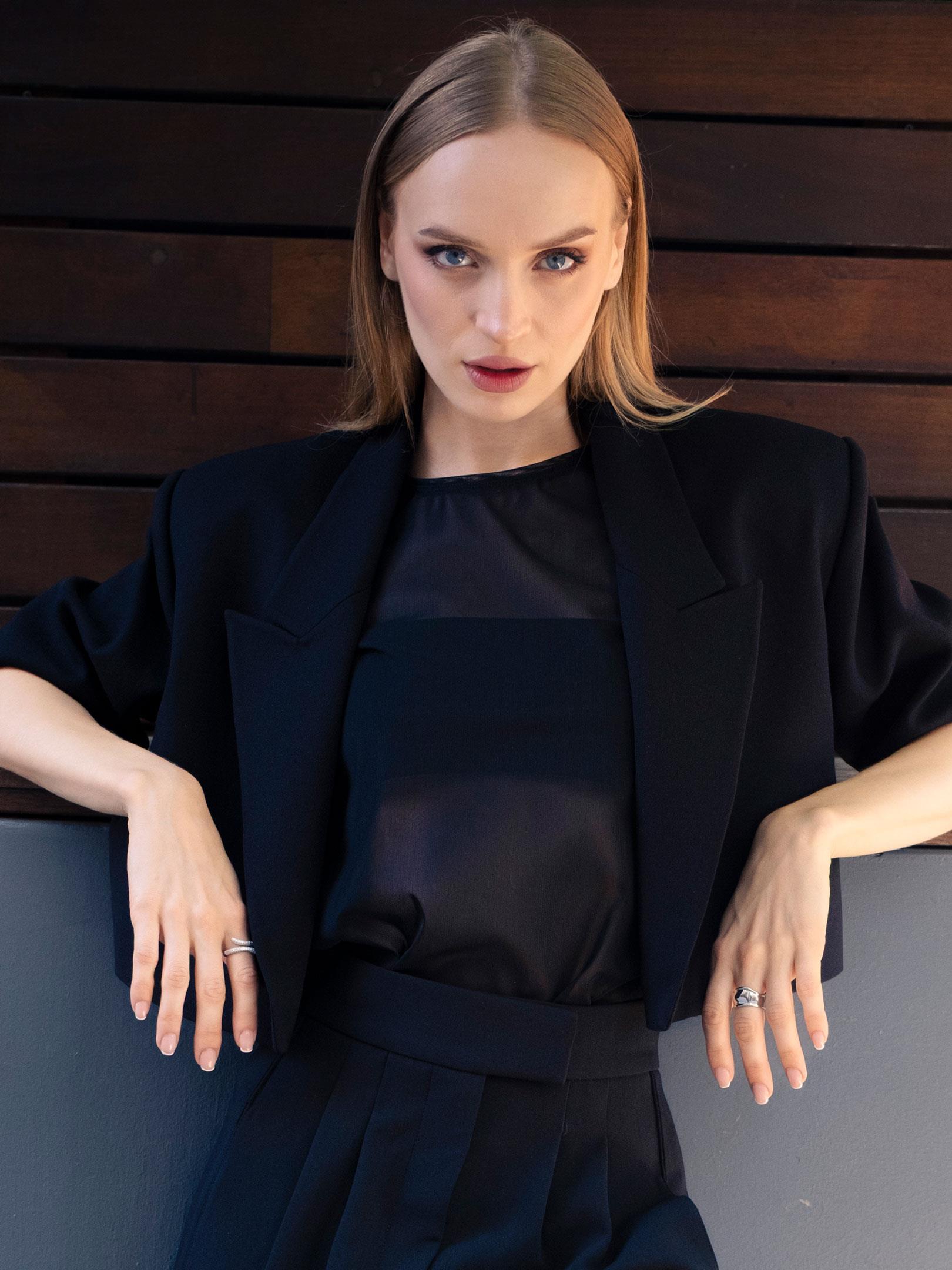 Kadın, Bayan Vatkalı Bisiklet Yaka Tül T-Shirt - Siyah T-shirt Modelleri