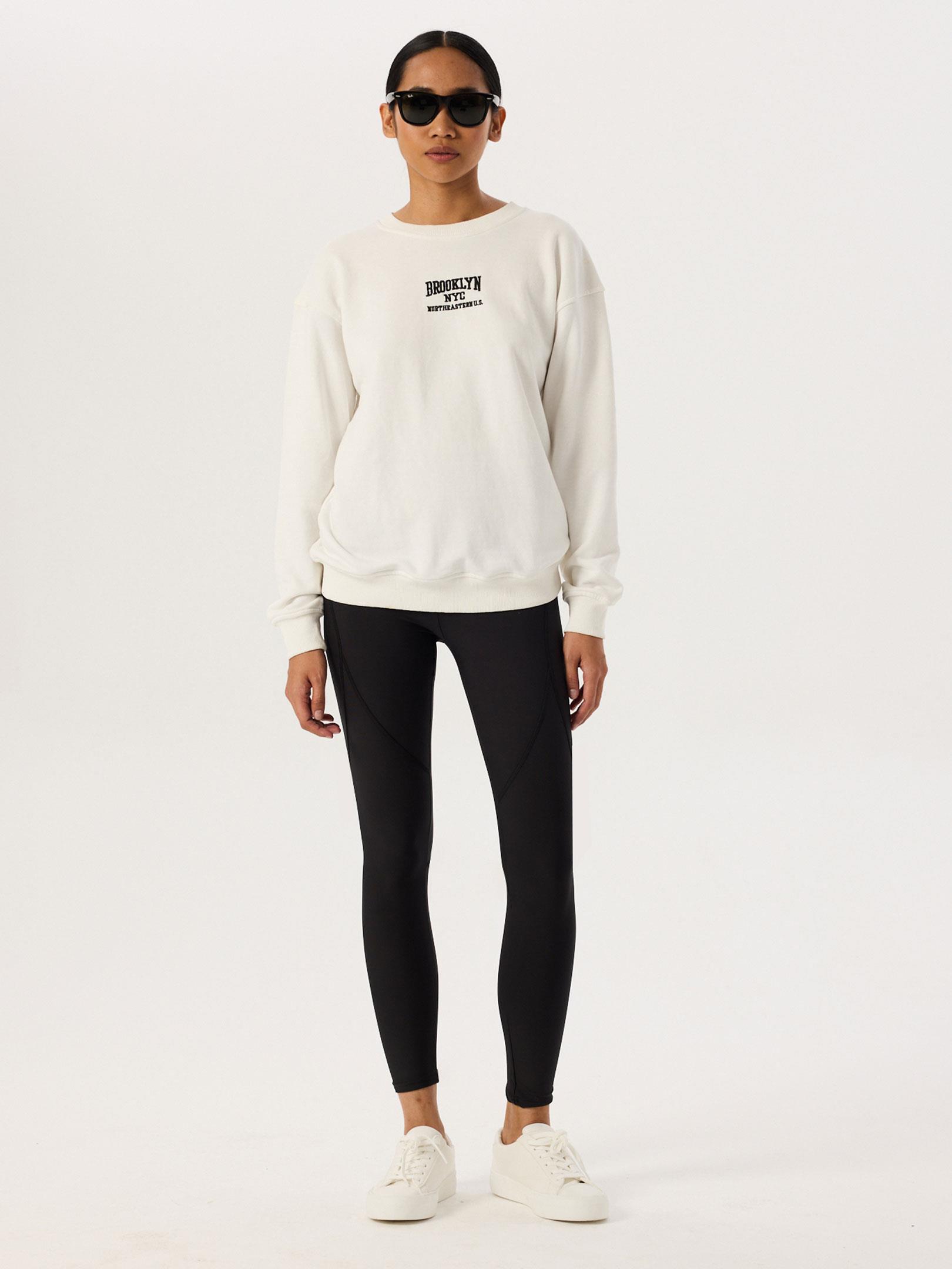 Nakış Detaylı Oversize Sweatshirt - Beyaz Sweatshirt Modelleri