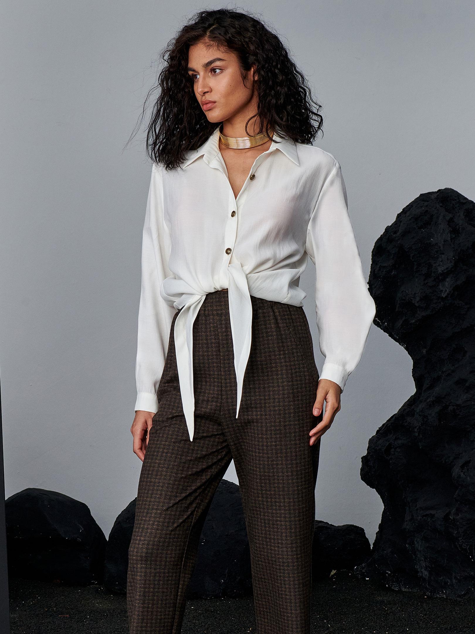 Önden Bağlama Detaylı Gömlek - Ekru Gömlek Modelleri