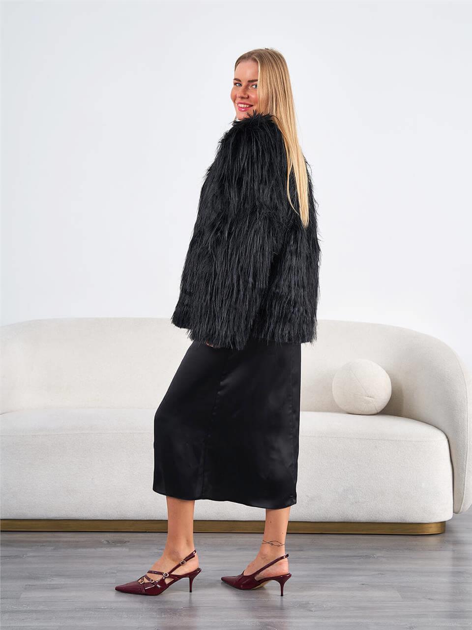 170453 Kısa Kürk Mont