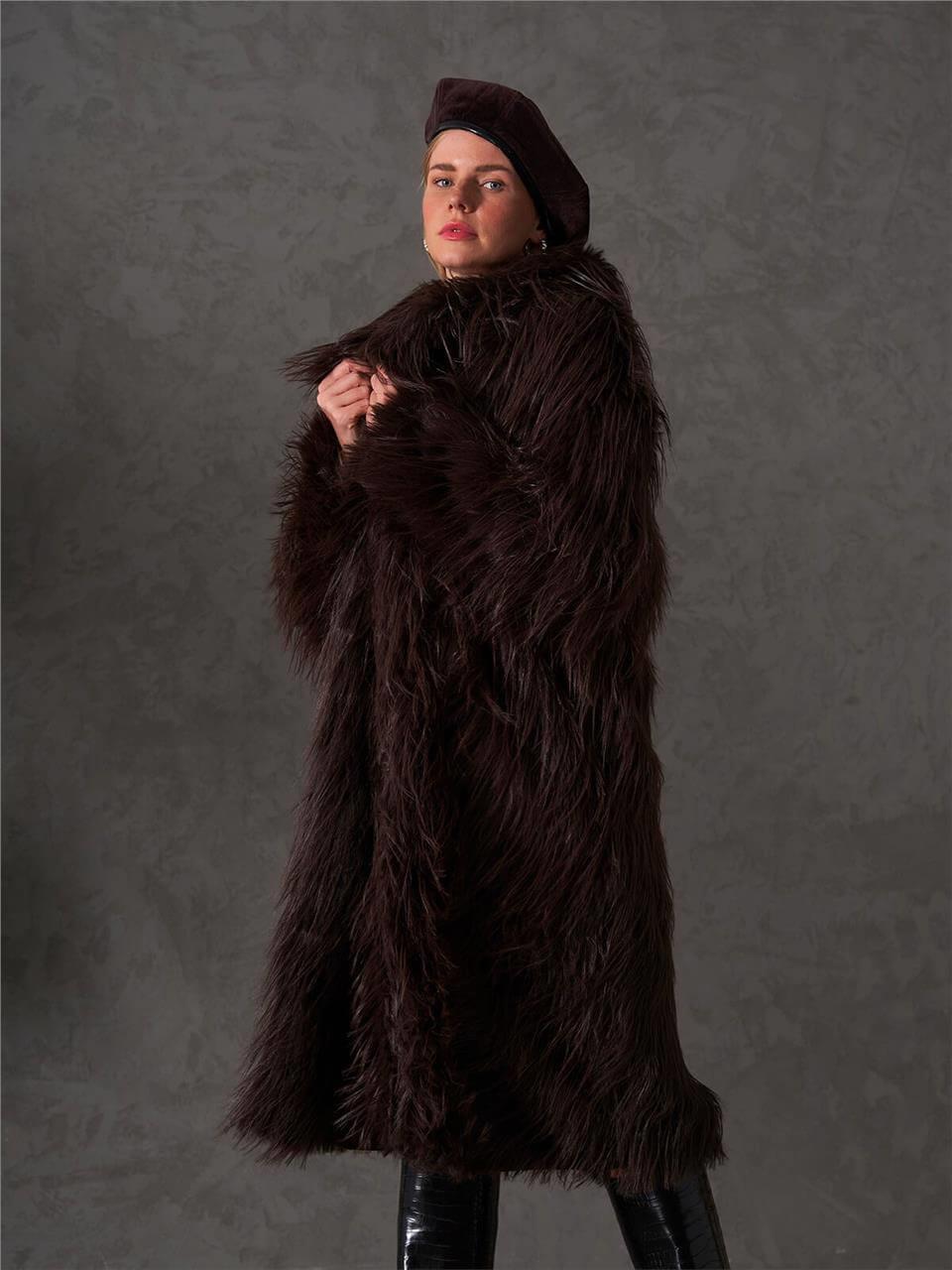 170456 Şal Yakalı Uzun Kürk