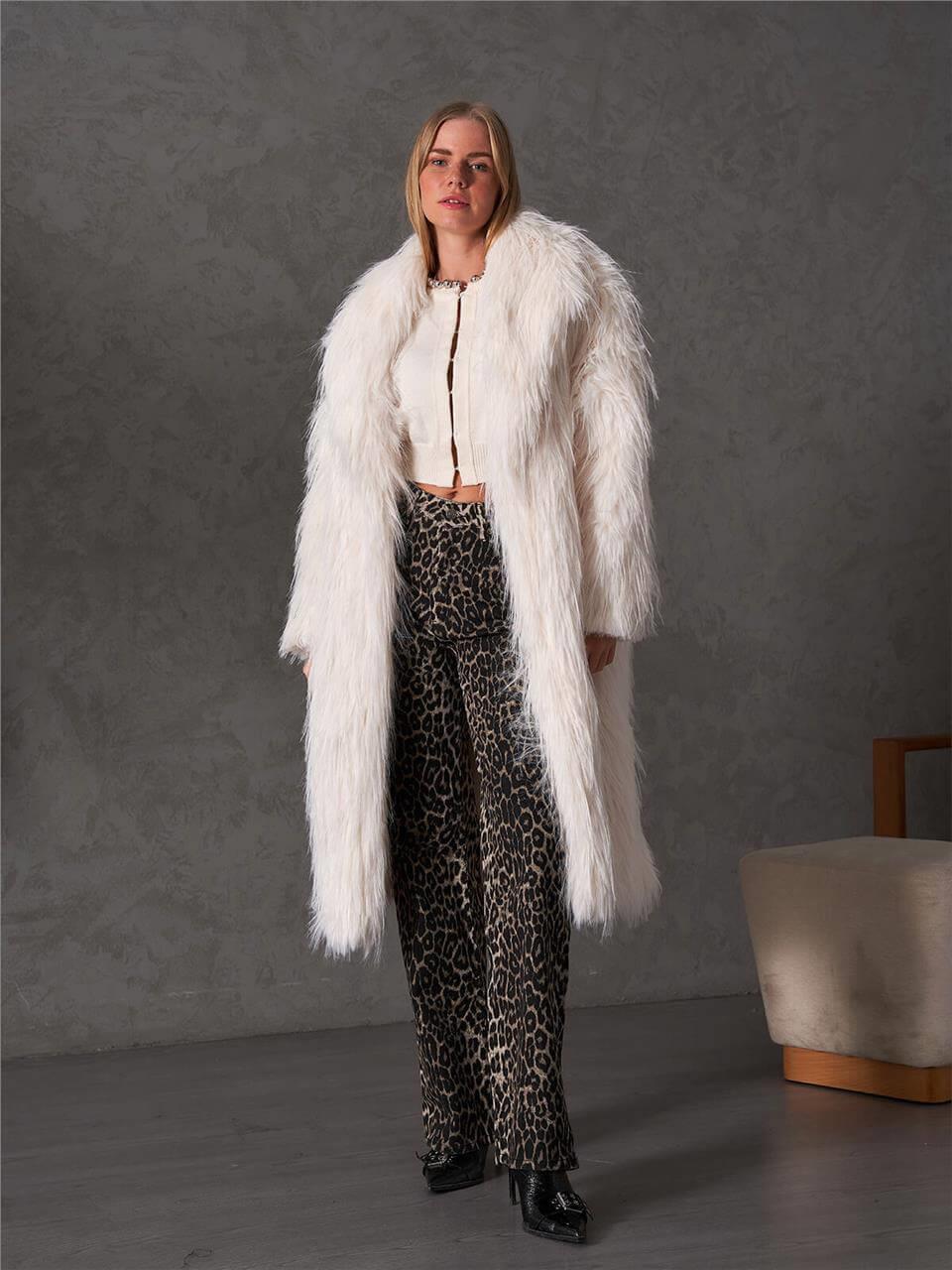 170456 Şal Yakalı Uzun Kürk