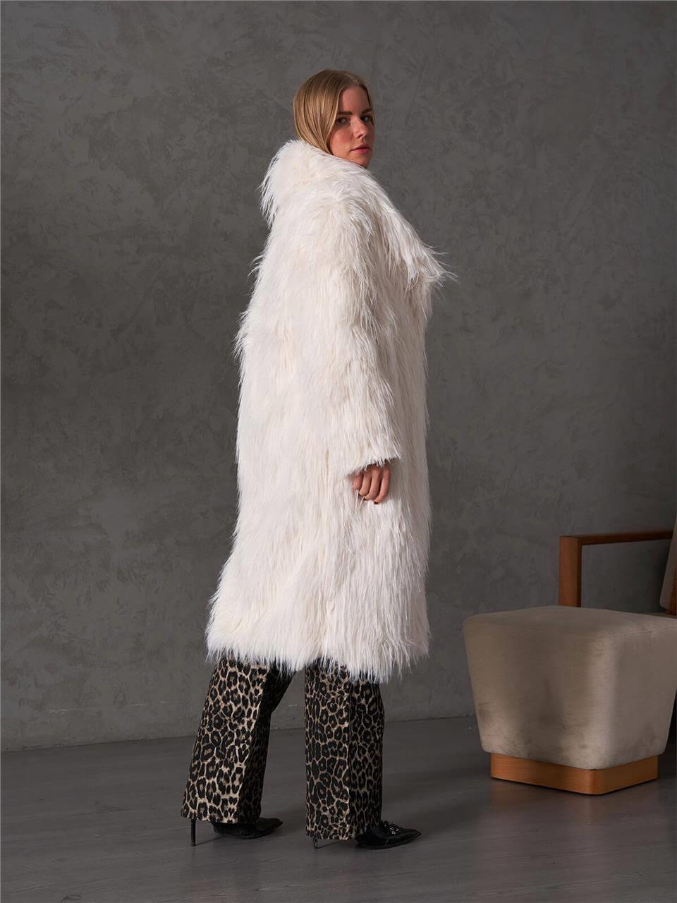 170456 Şal Yakalı Uzun Kürk