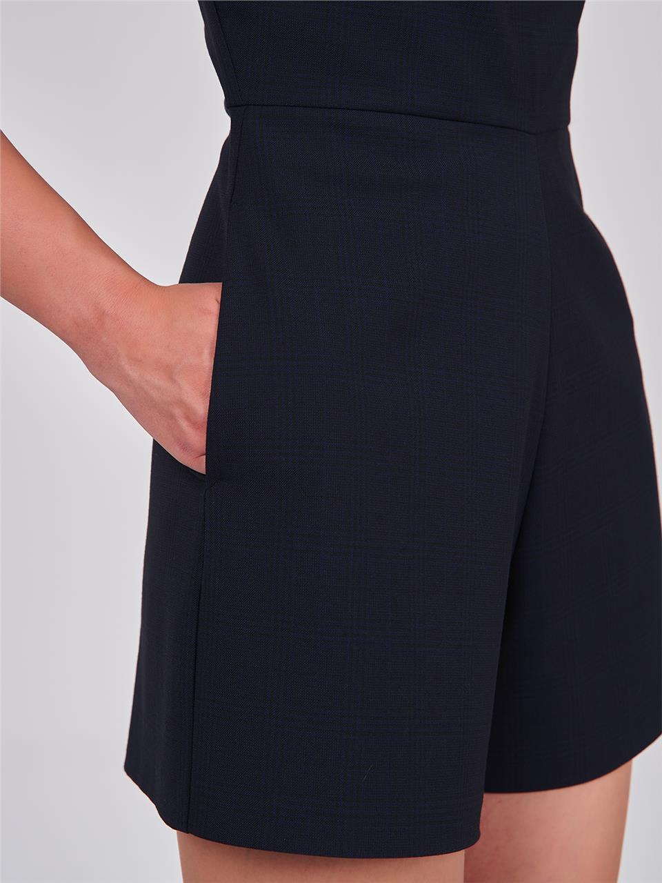 180478 SLEEVELESS SHORT JUMPSUIT