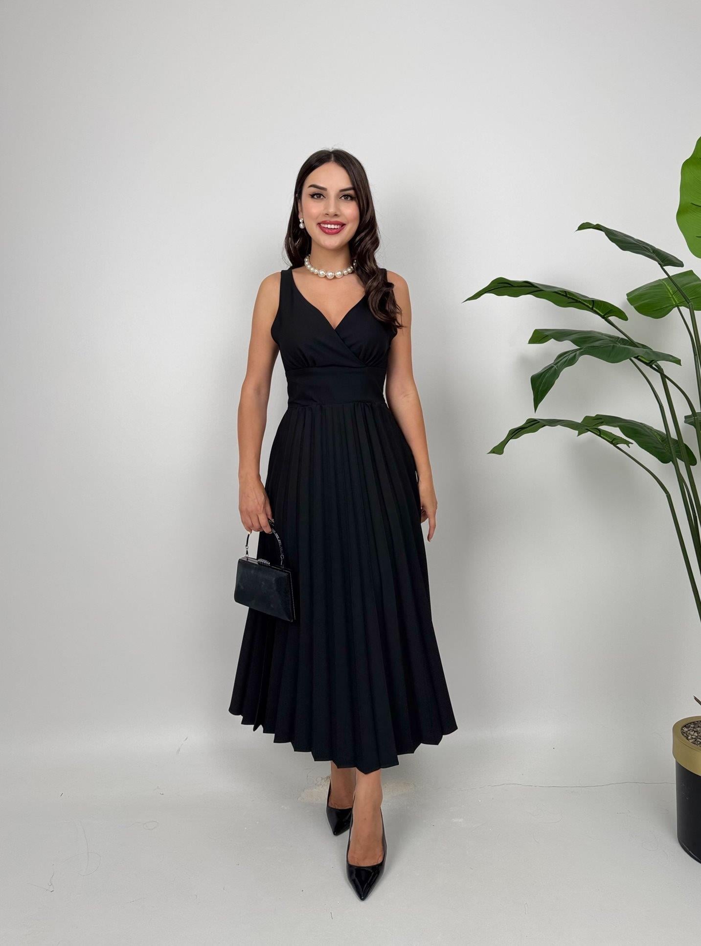 3038 PLİSELİ ELBİSE