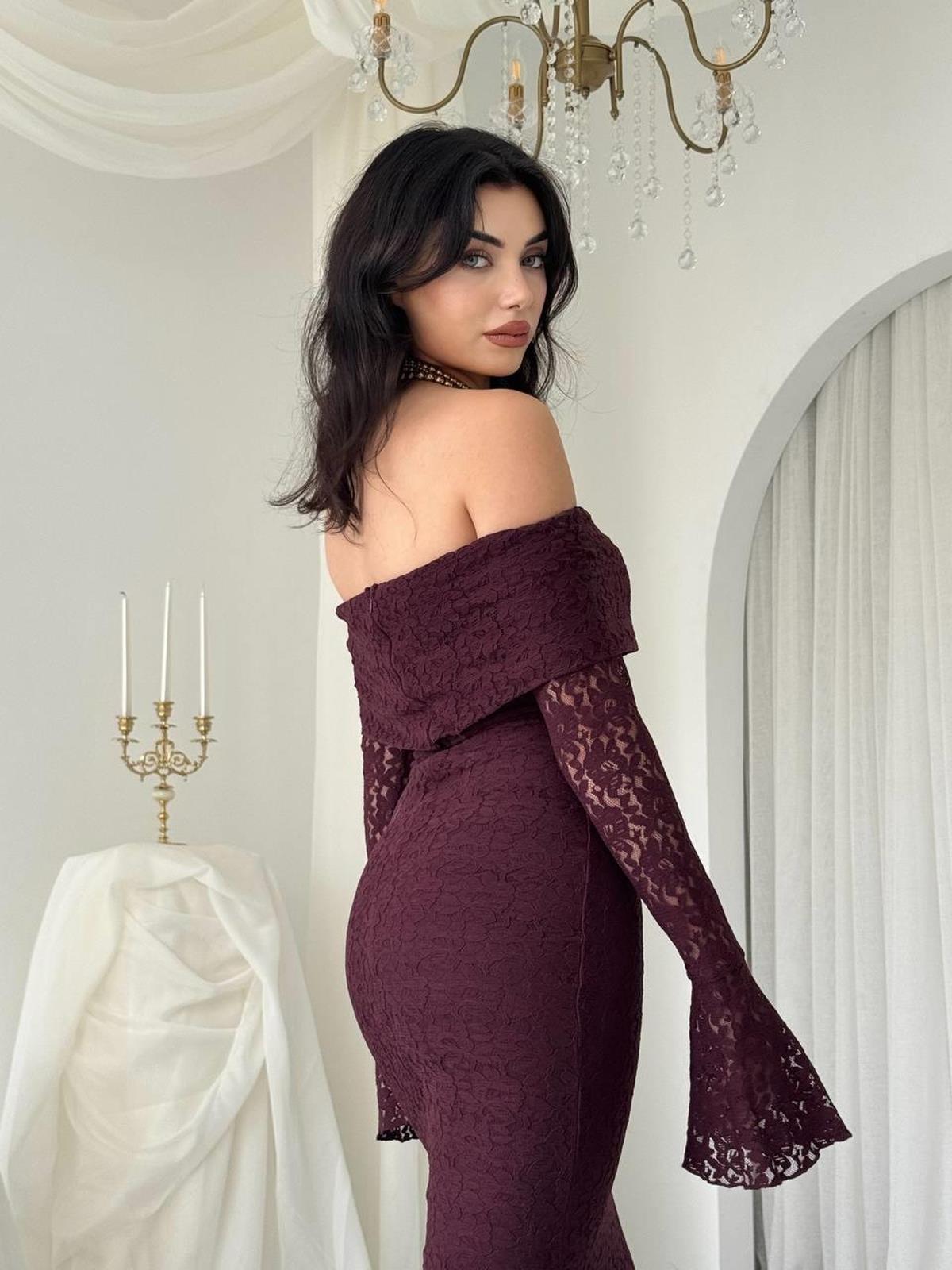 Arya Strapless Lace Dress
