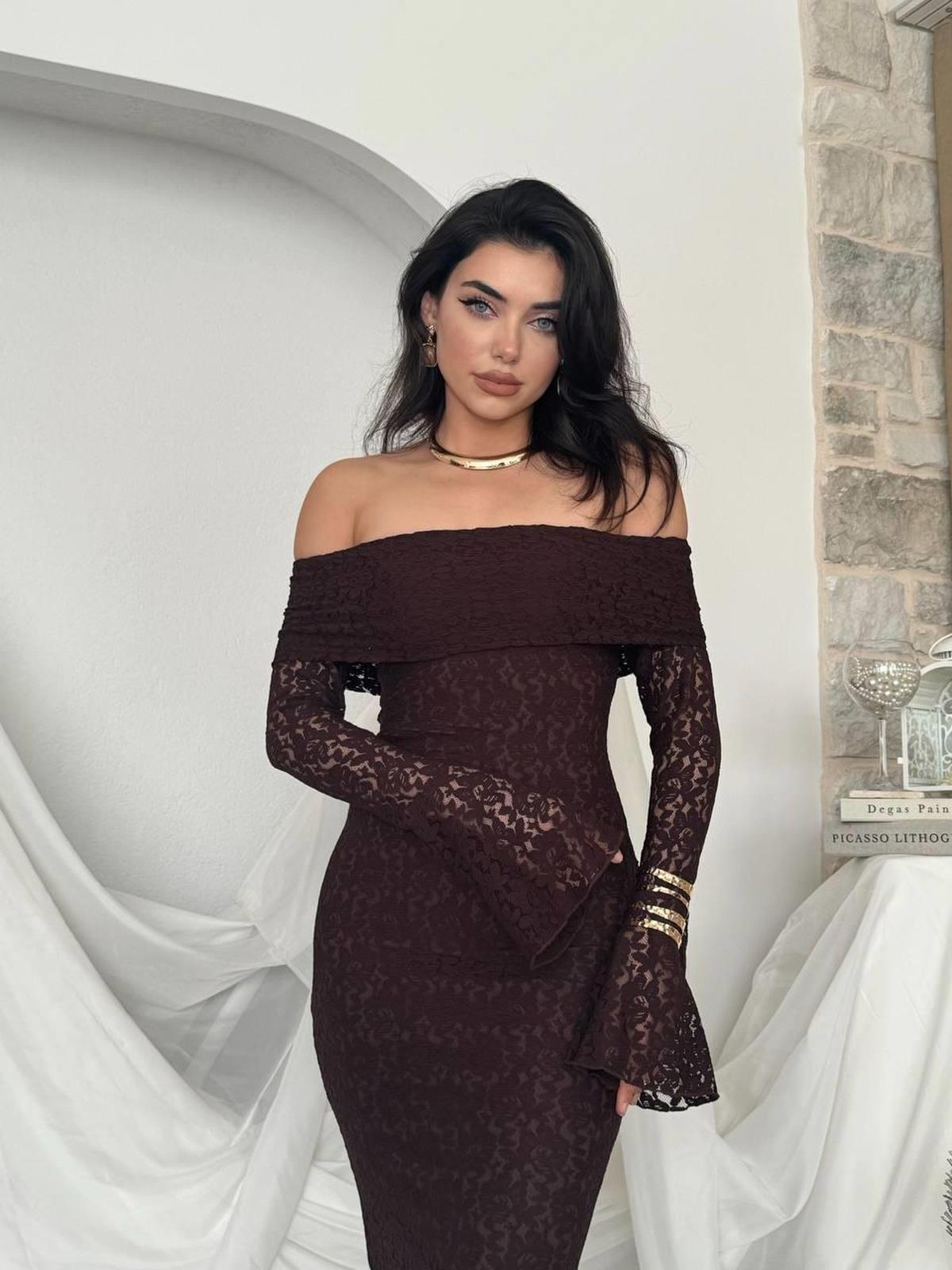 Arya Strapless Lace Dress