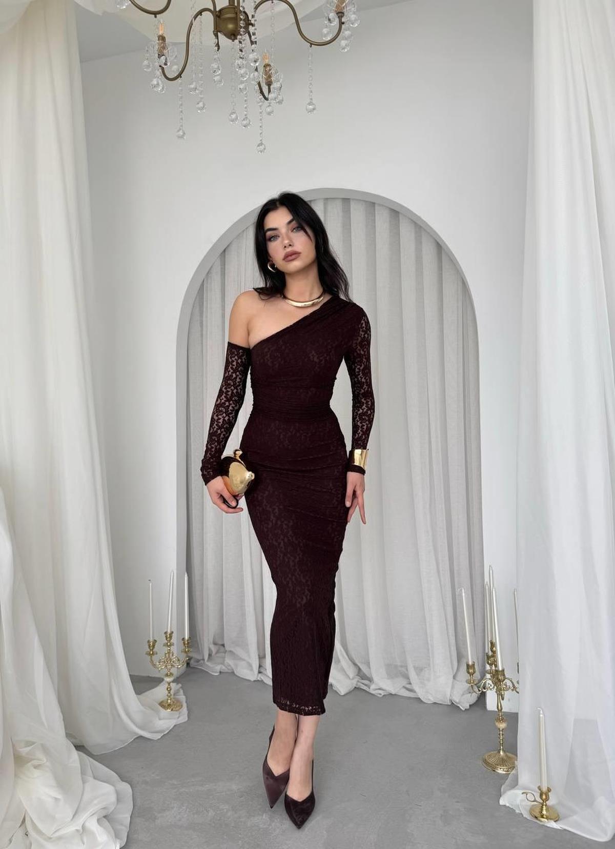 Bees One Shoulder Detailed Dress