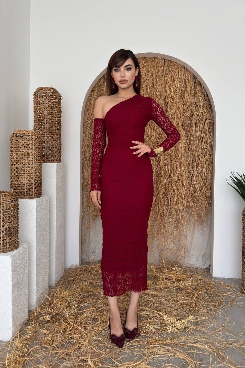 Bees One Shoulder Detailed Dress - Burgundy 00569