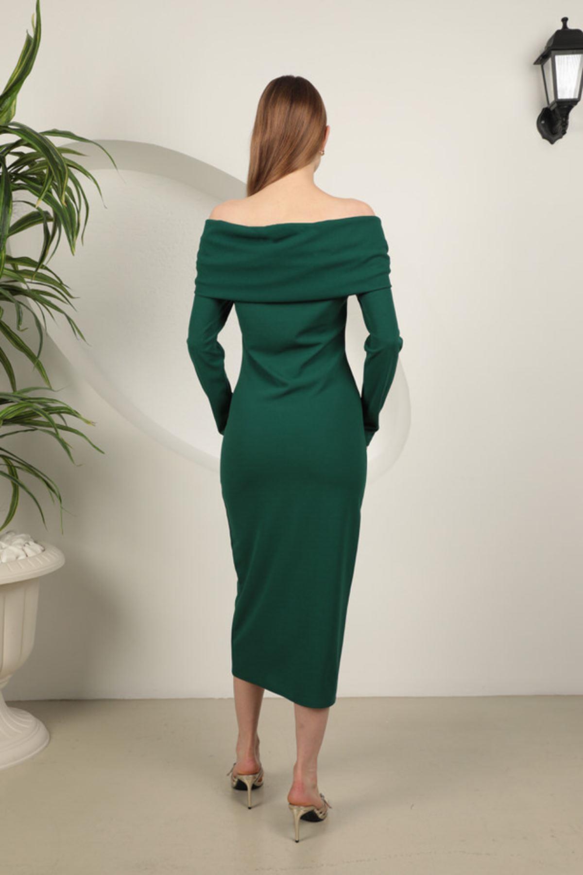 Crepe Fabric Madonna Dress With Neckline Accessories-Emerald Green