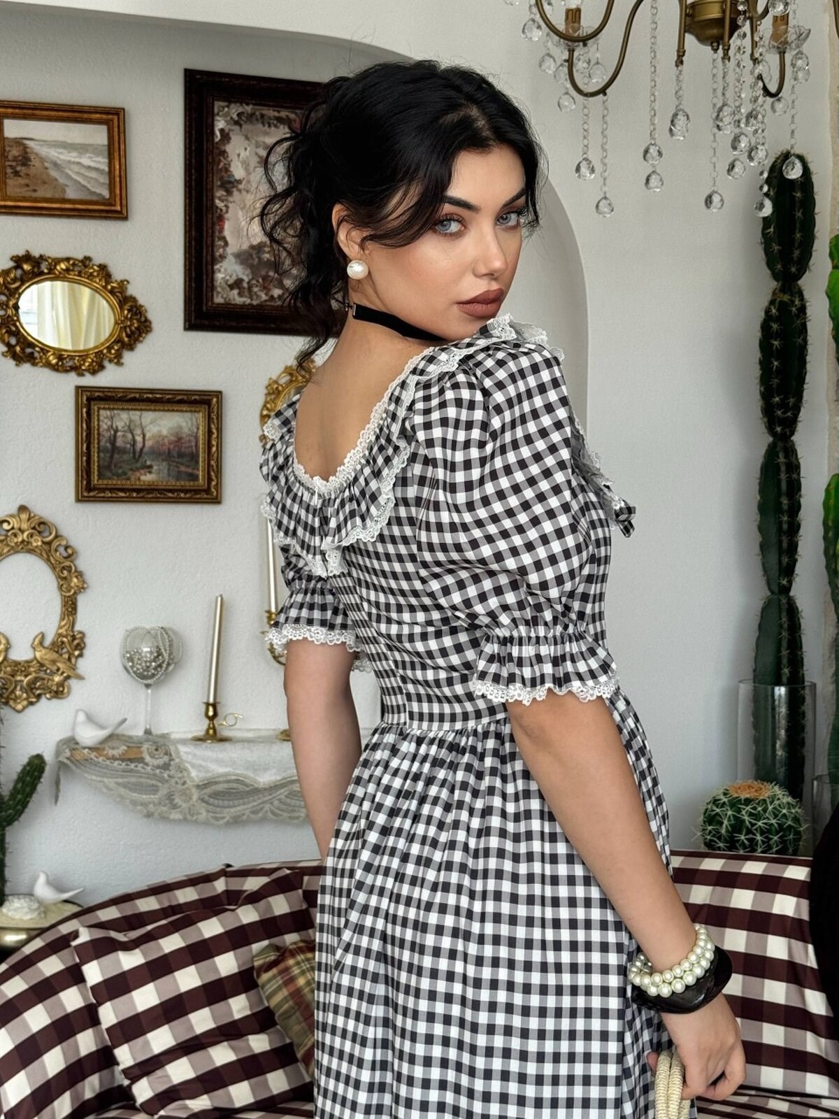 Geun Ruffle Collar Dress