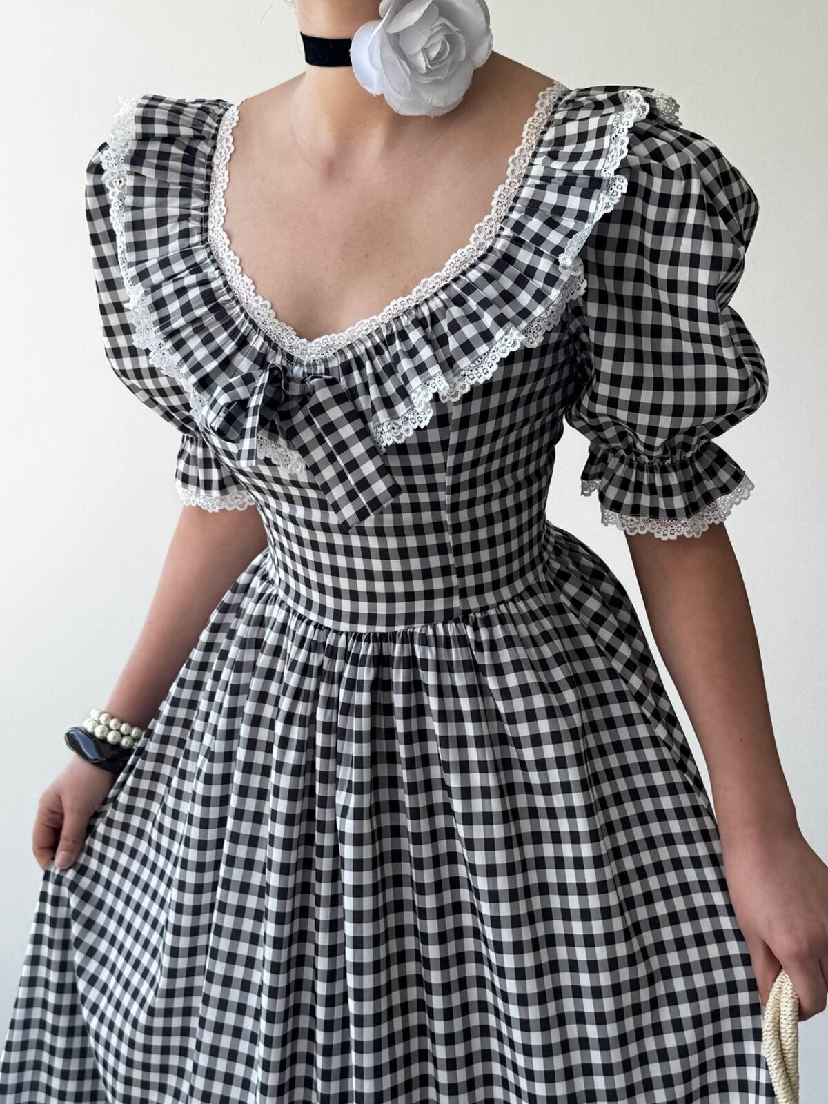 Geun Ruffle Collar Dress