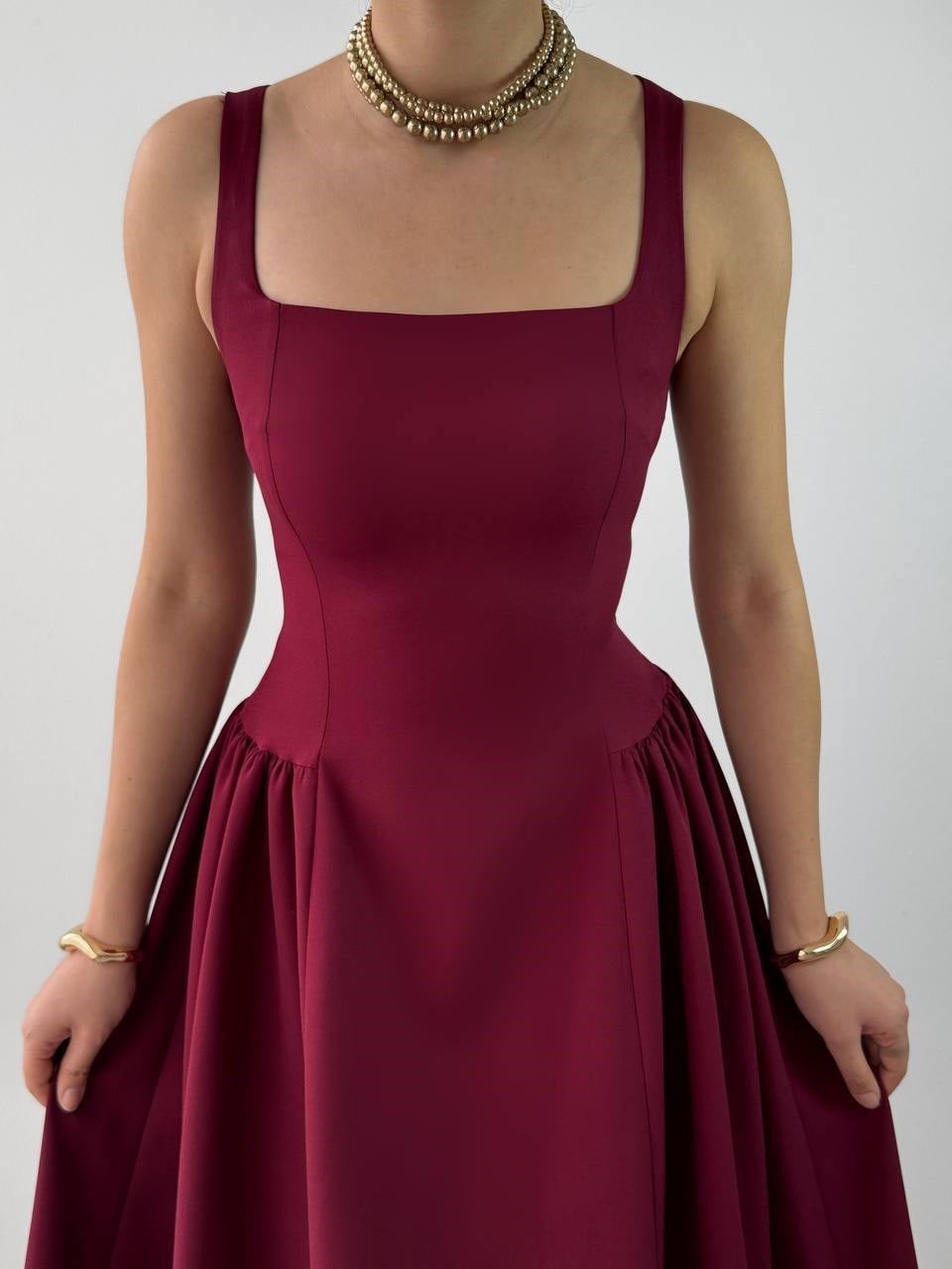 Heldi Pleated Dress - Burgundy 00597
