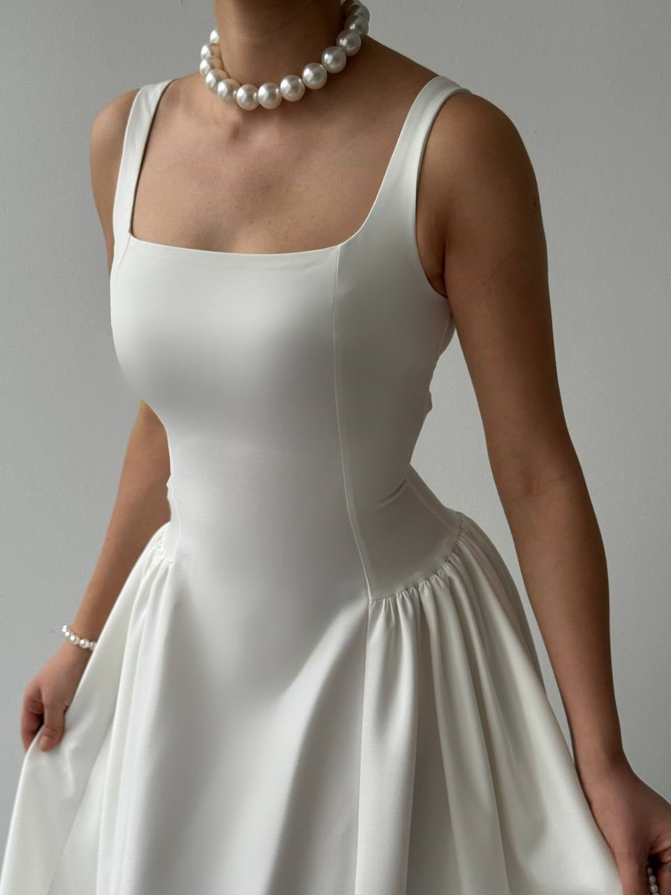 Heldi Pleated Dress - White 00597