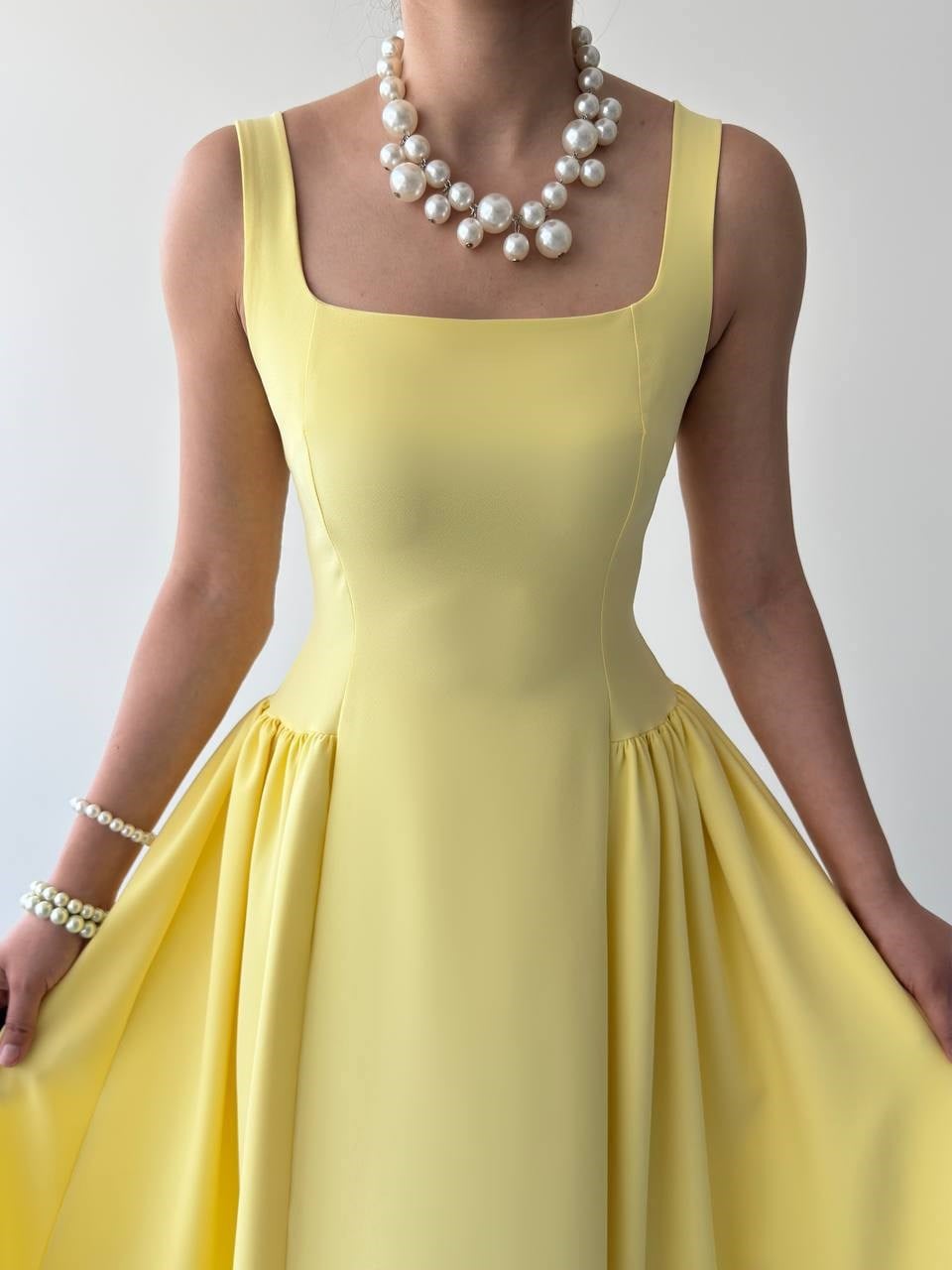 Heldi Pleated Dress - Yellow 00597