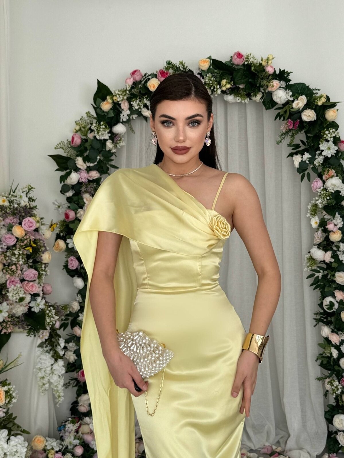 Junas Yaka Kuşağı Detaylıı Elbise