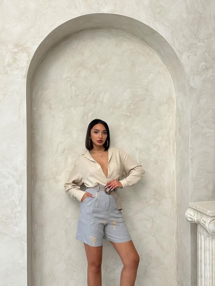 Kemer Detaylı Nakışlı Keten Şort - Gri | Topshow