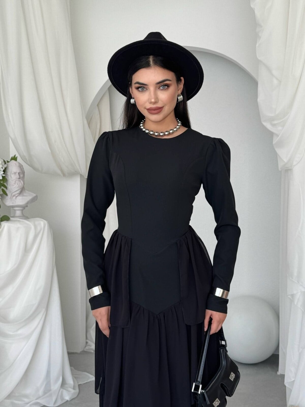 Onces Midi Dress