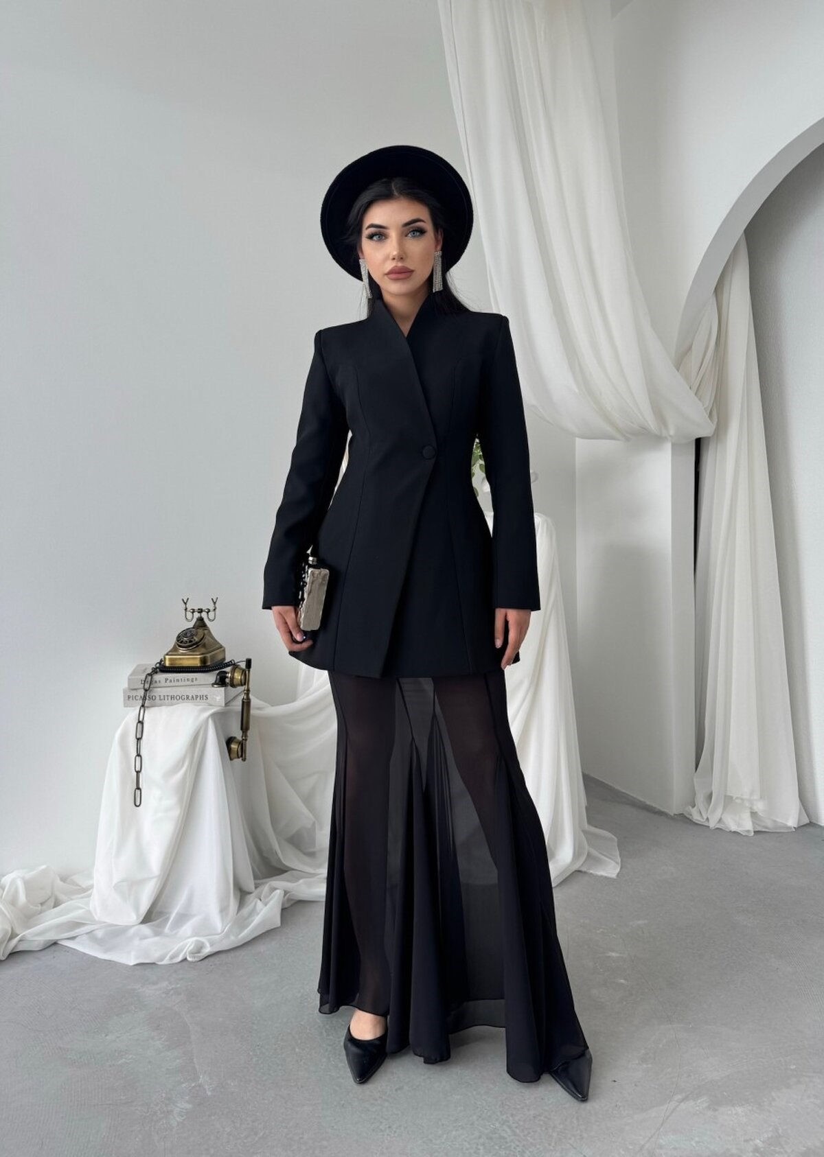 Sacra Two-Piece Set