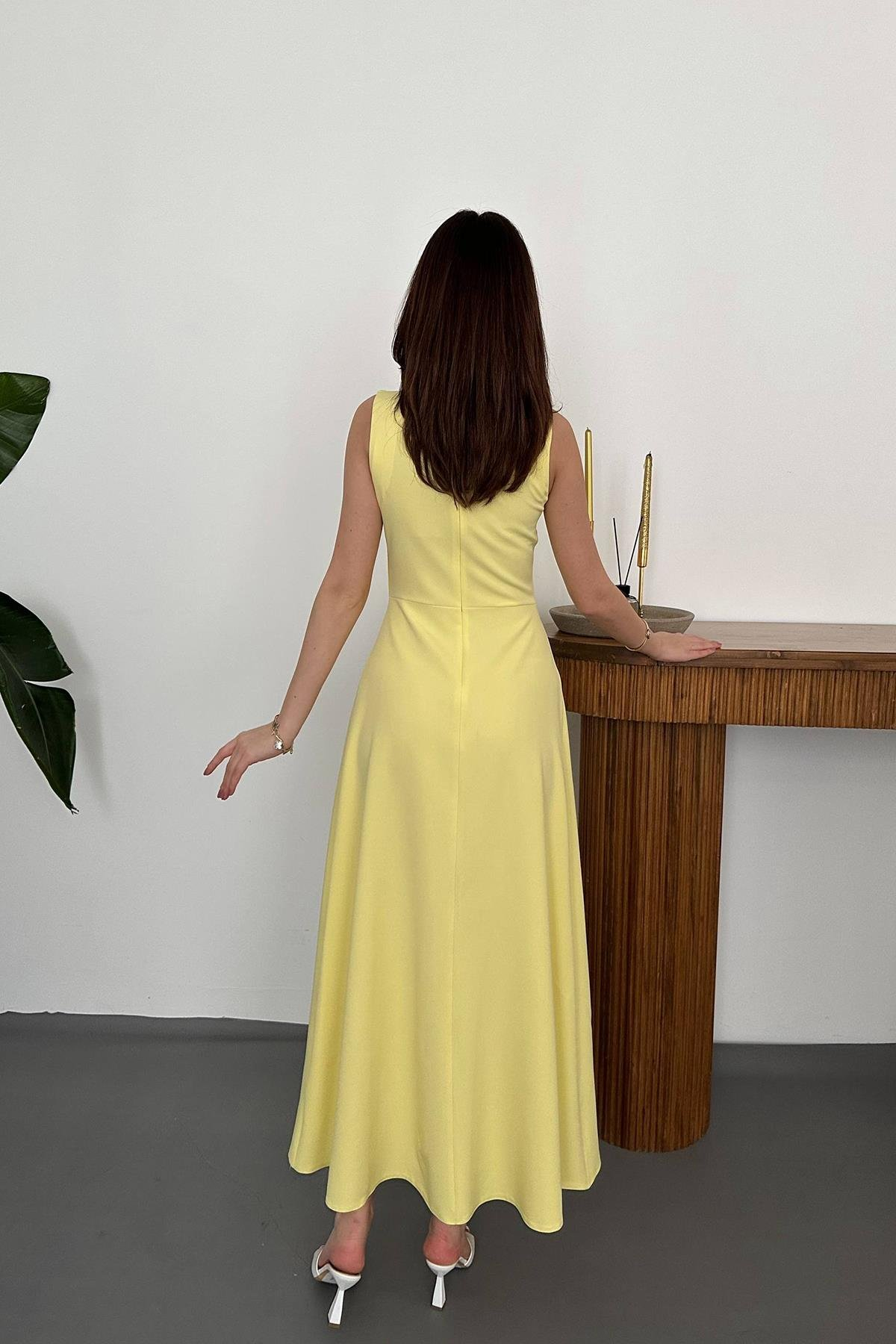 Toptan SARI Yaka Fiyonklu Uzun Elbise