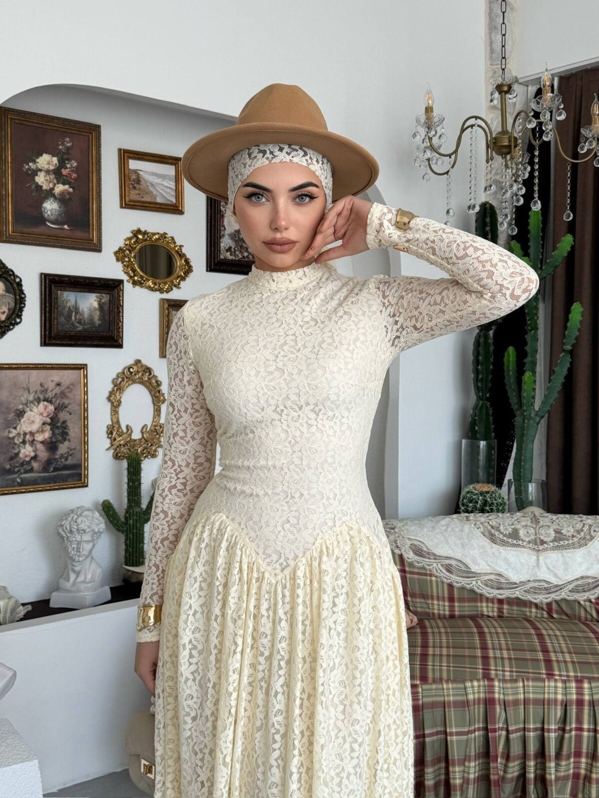 Urbe Midi Dress