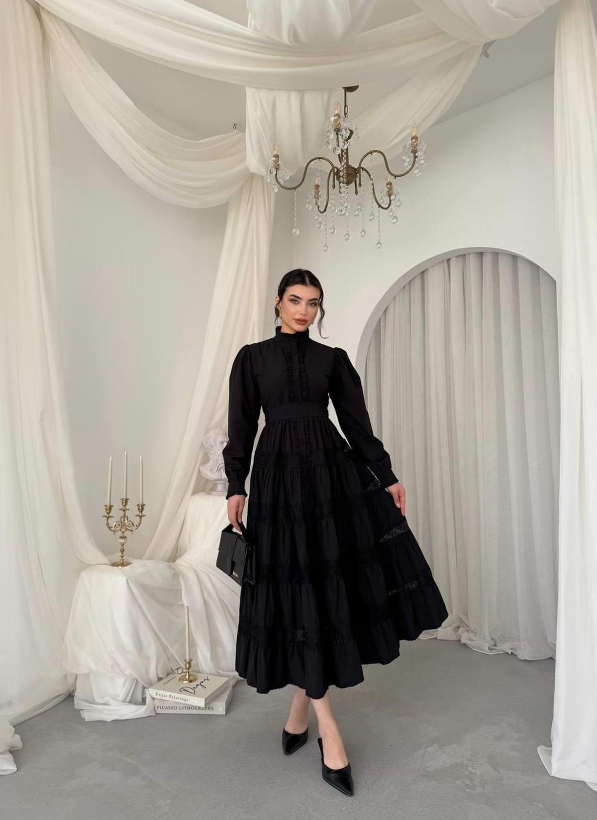 Verno Dress with Belt Detail
