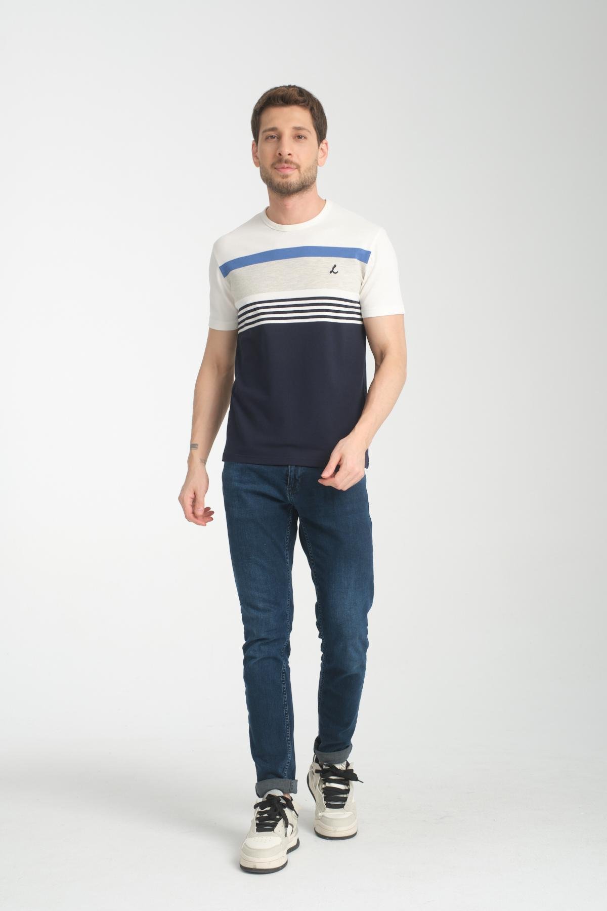 Wholesale Men Blue  T-shirt 736187