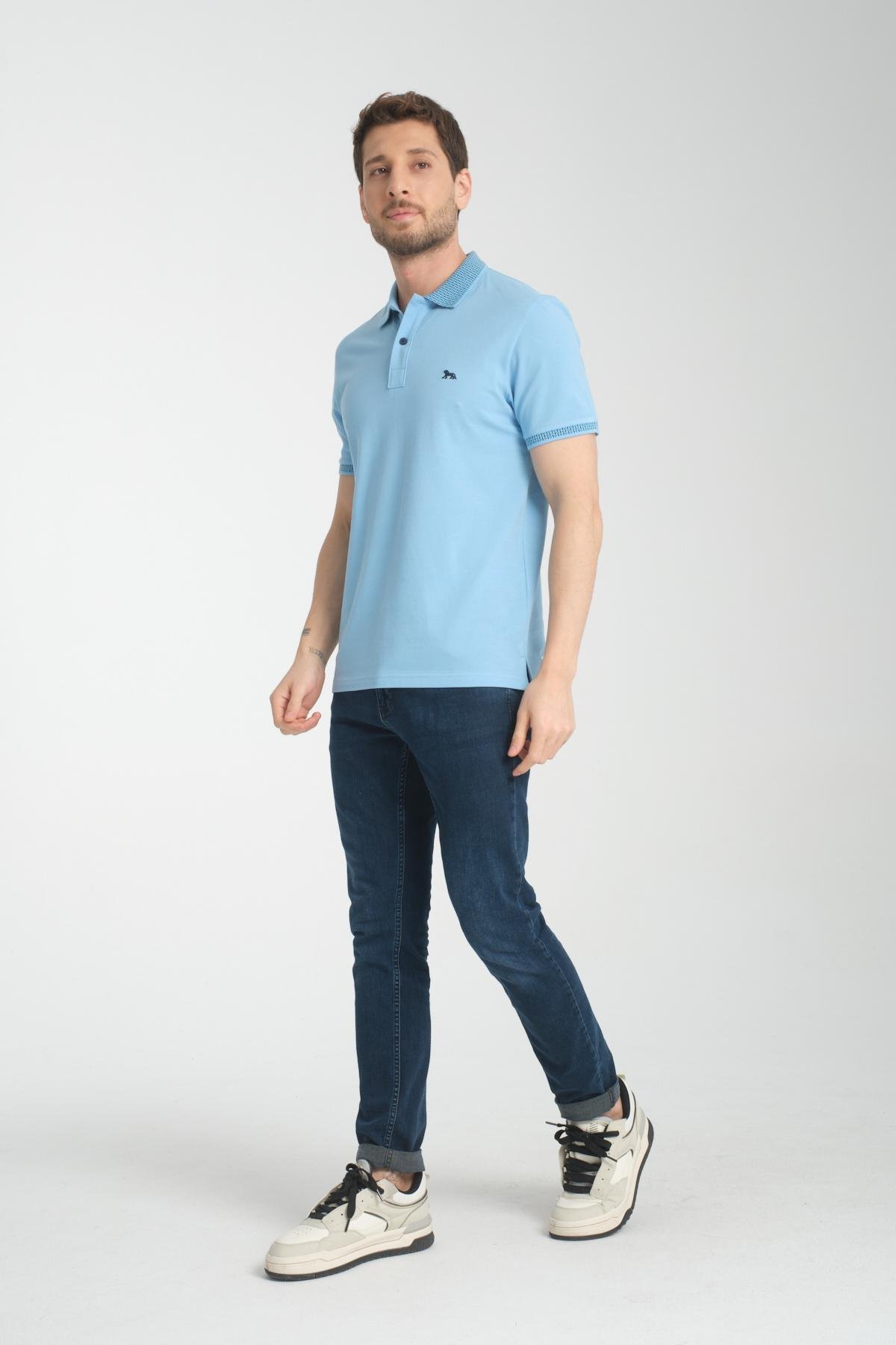 Wholesale Men Blue T-shirt 736124