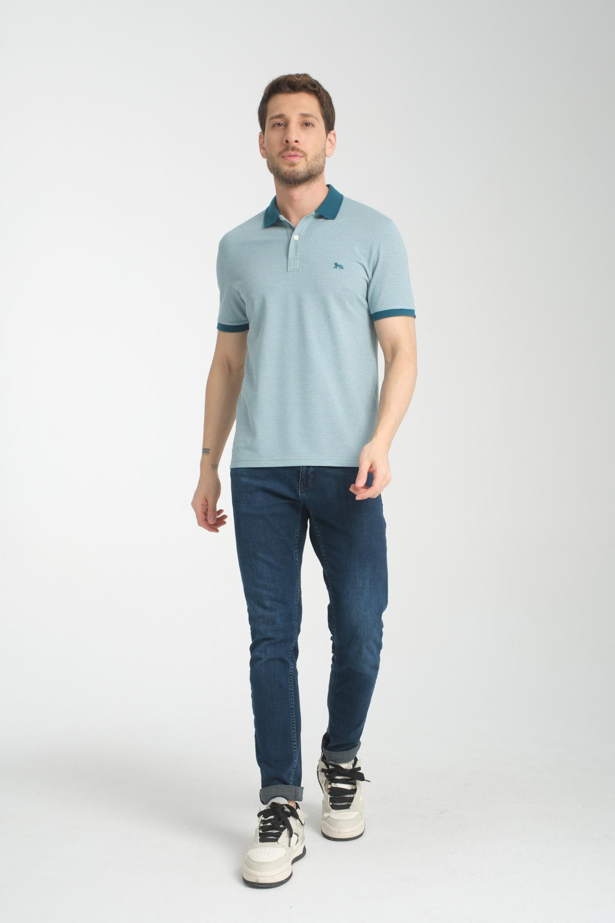 Wholesale Men Turquoise T-shirt 736093