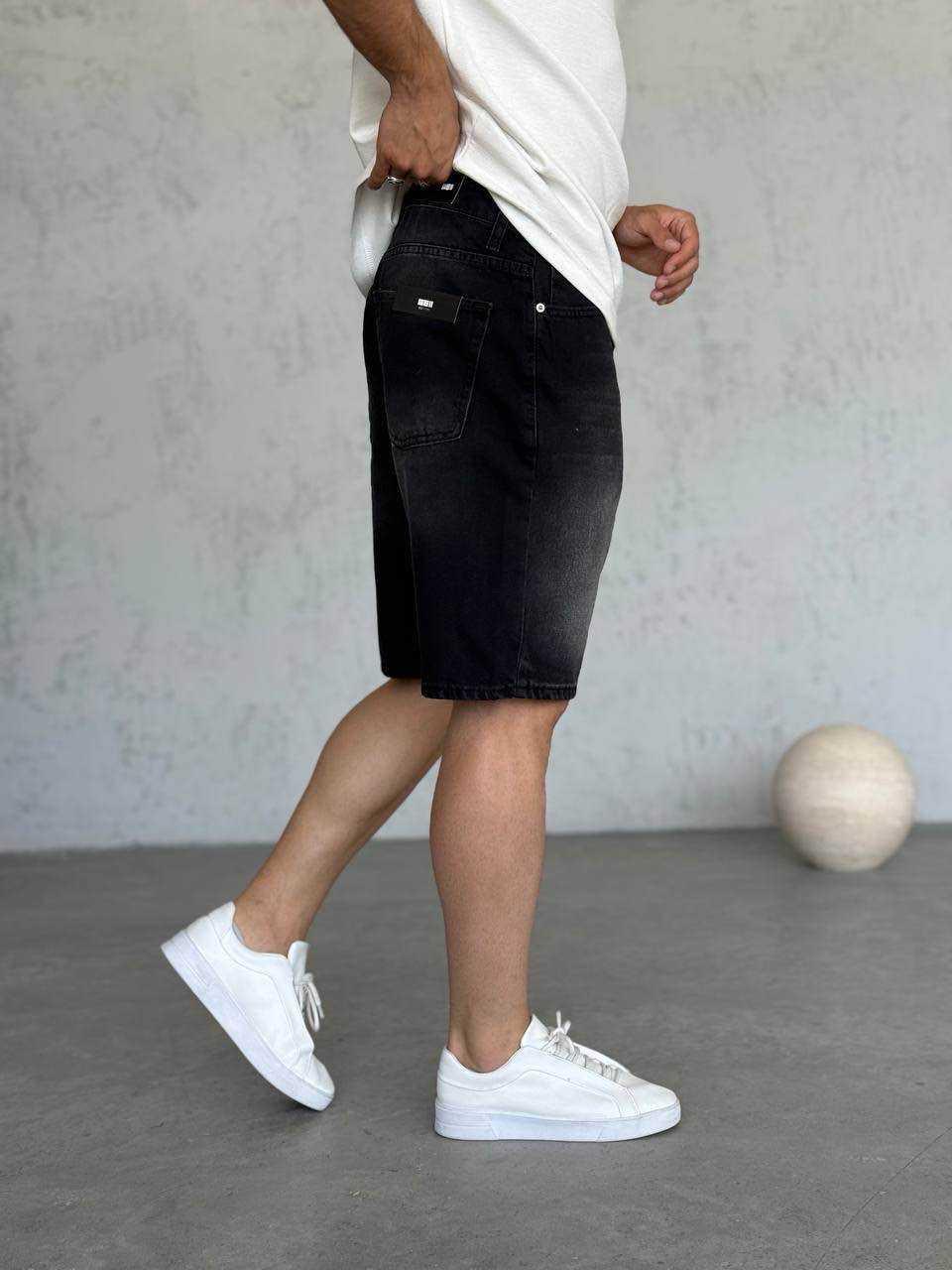 Wholesale Men's Black Denim Shorts 1504W26-PNT3105