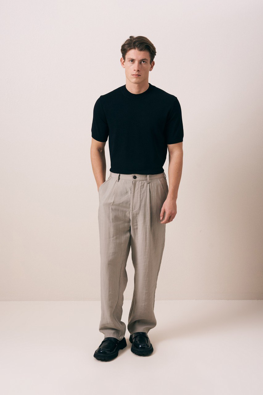 Wholesale Men's Black Knit Crew-Neck T-Shirt 1609W26-66606