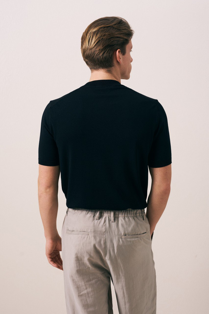 Wholesale Men's Black Knit Crew-Neck T-Shirt 1609W26-66606