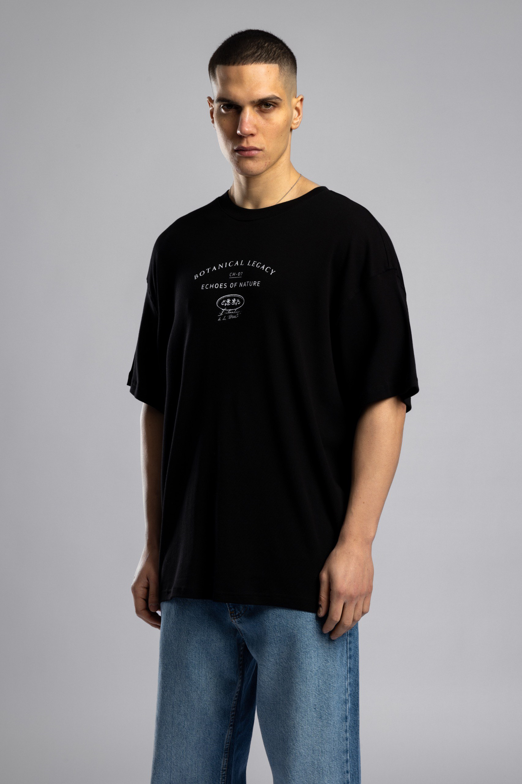 Wholesale Men's Black Thin T-shirt 1503W26-26CY-009