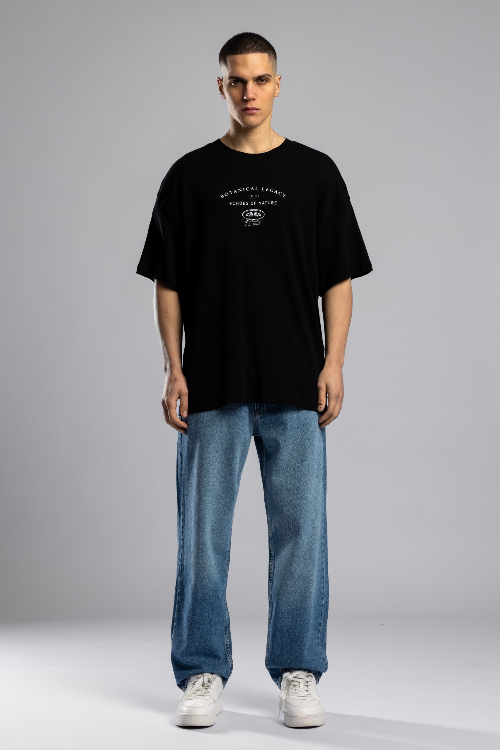 Wholesale Men's Black Thin T-shirt 1503W26-26CY-009