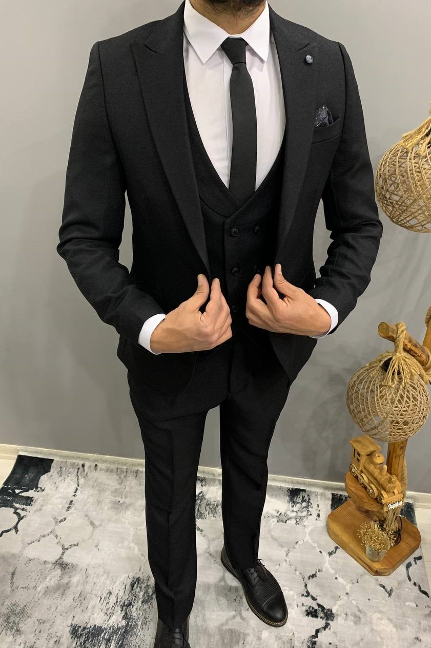 Wholesale Men's Black Three-Piece Suit 1701W26-091