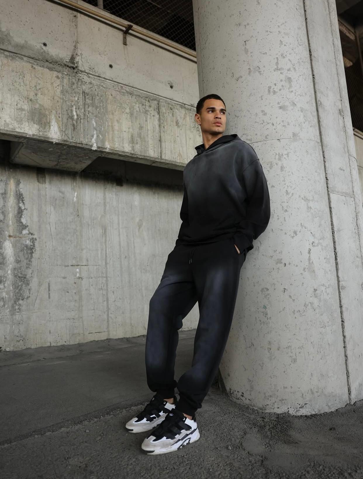 Wholesale Men's Black Tracksuit 1603W26-25-K007