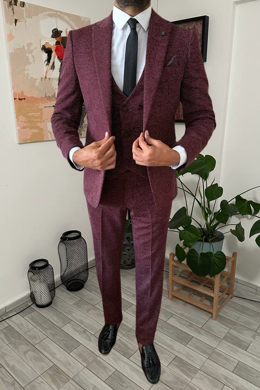 Wholesale Men's Bordeaux Three-Piece Suit 1701W26-077