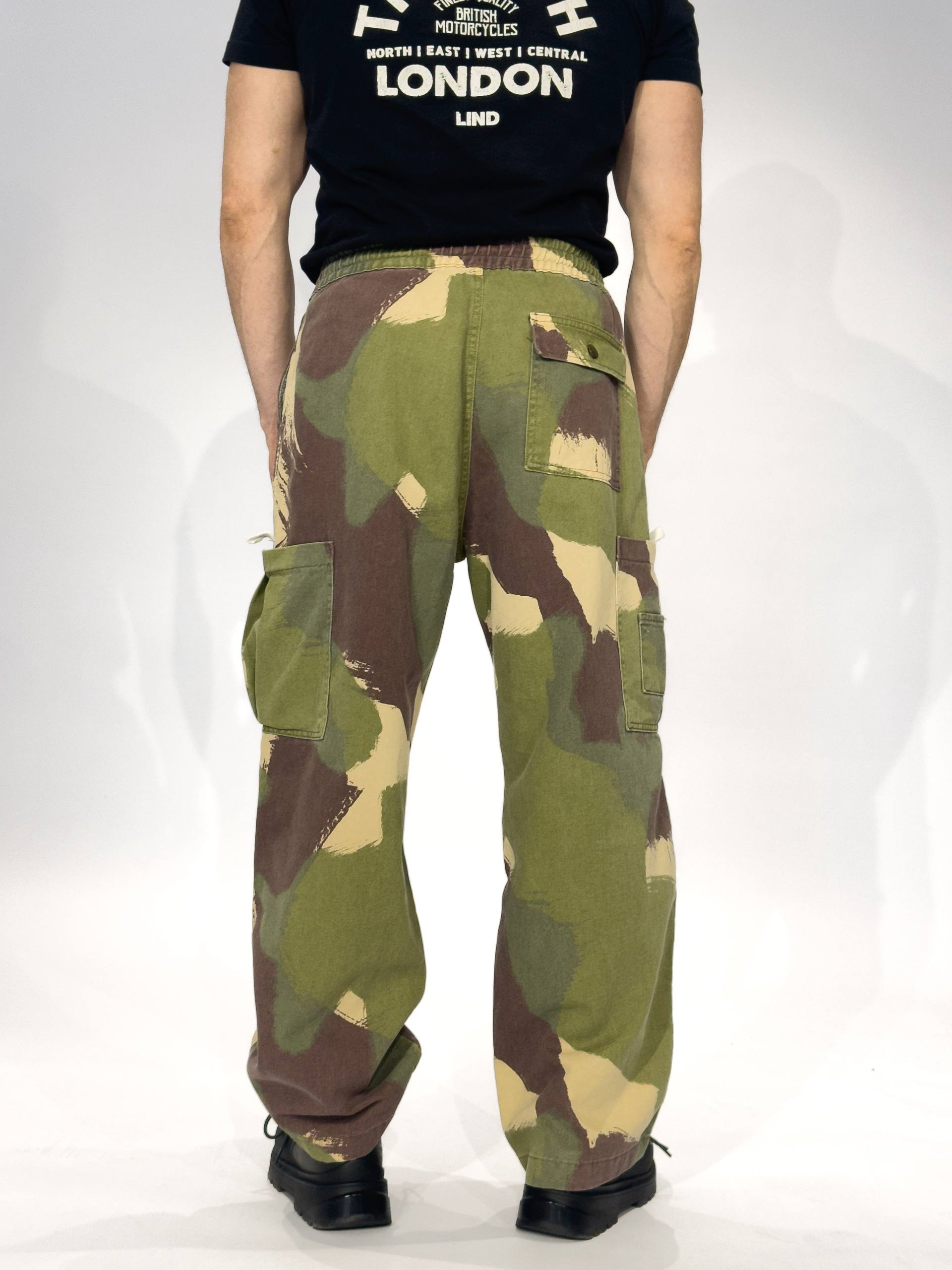 Wholesale Men's Brown Baggy Camo Pants 1503W26-6576-1