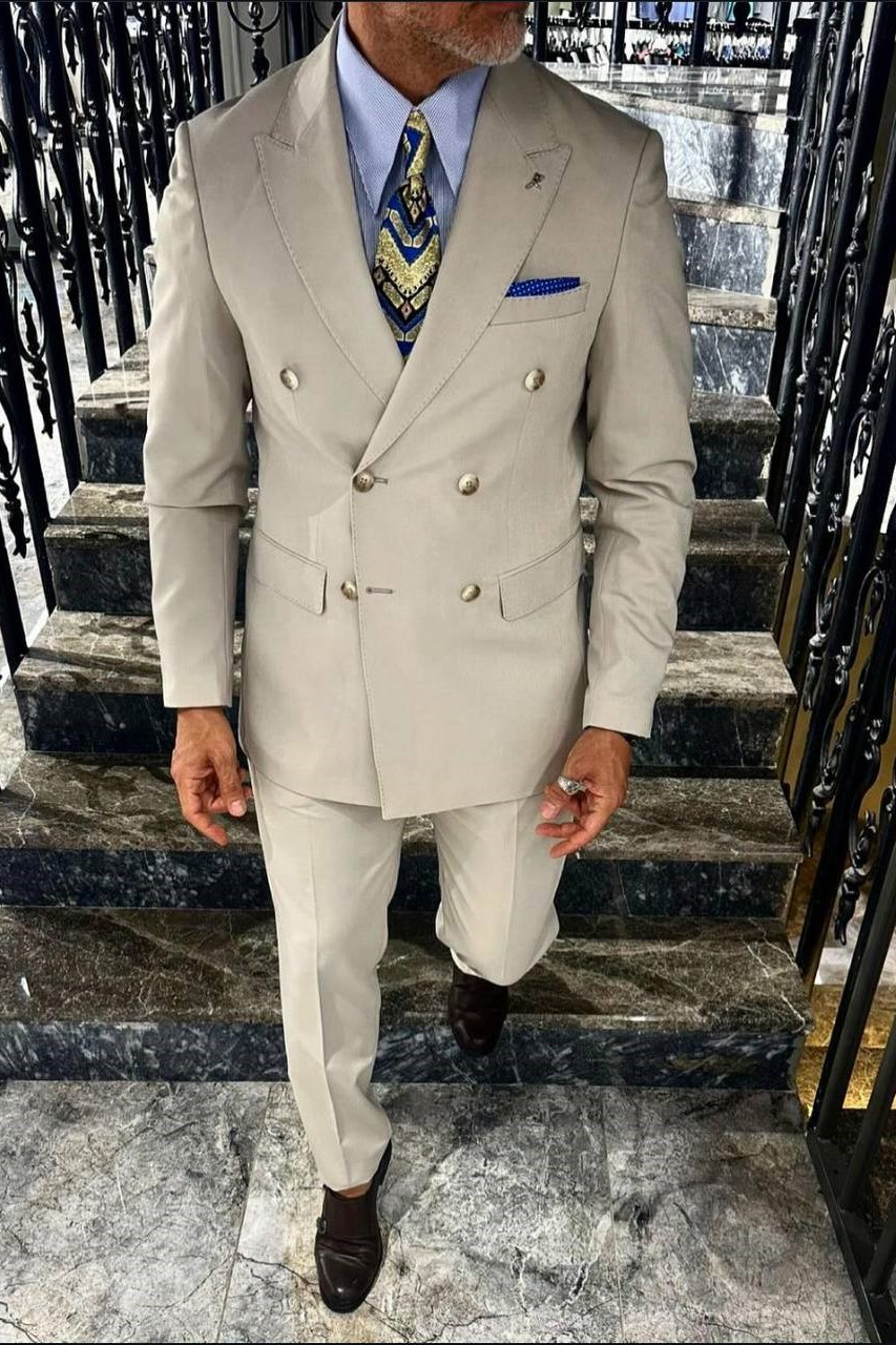 Wholesale Men's Champagne Two-Piece Suit 1702W26-5627