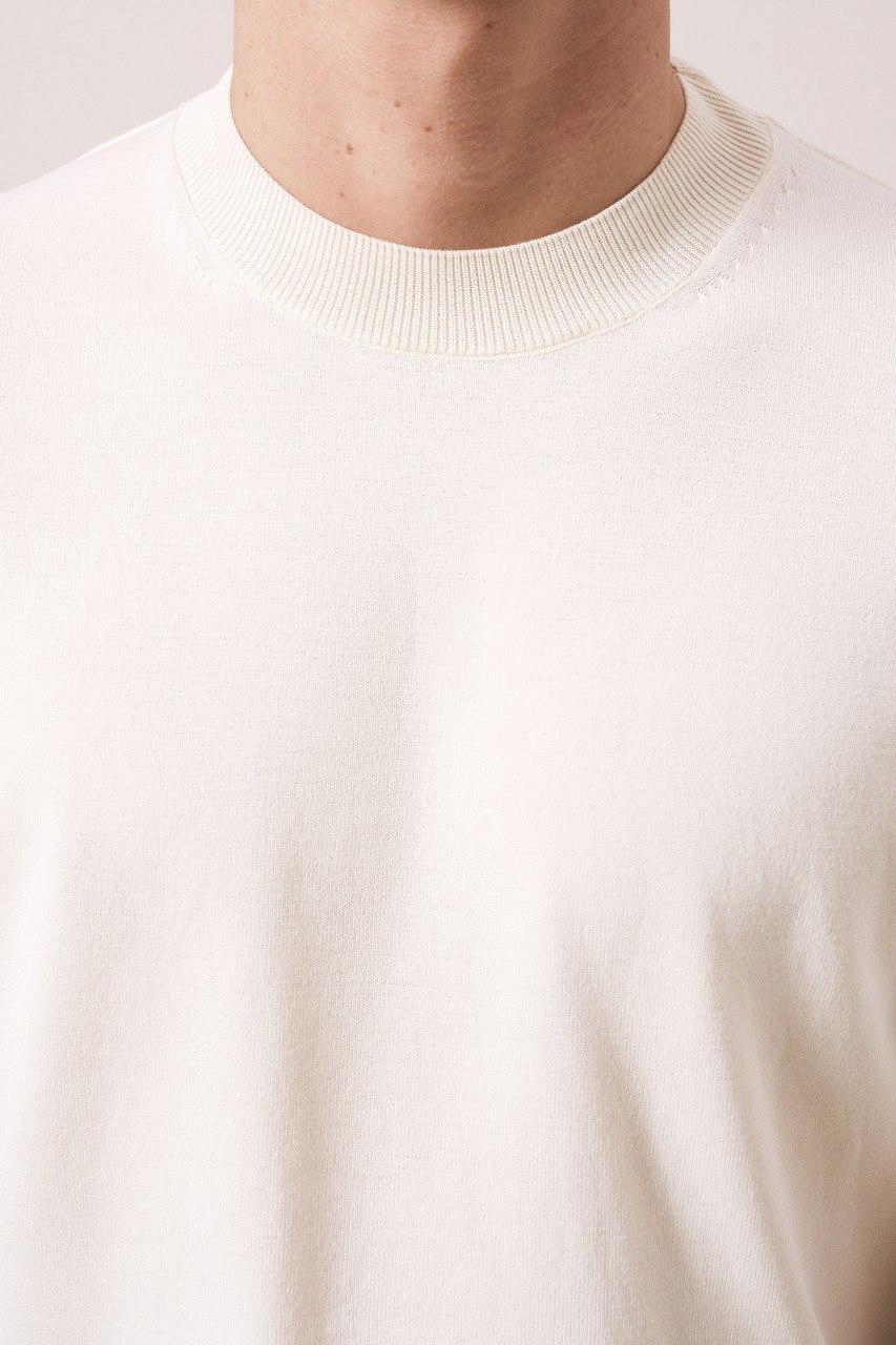 Wholesale Men's Cream Knit Crew-Neck T-Shirt 1609W26-66606