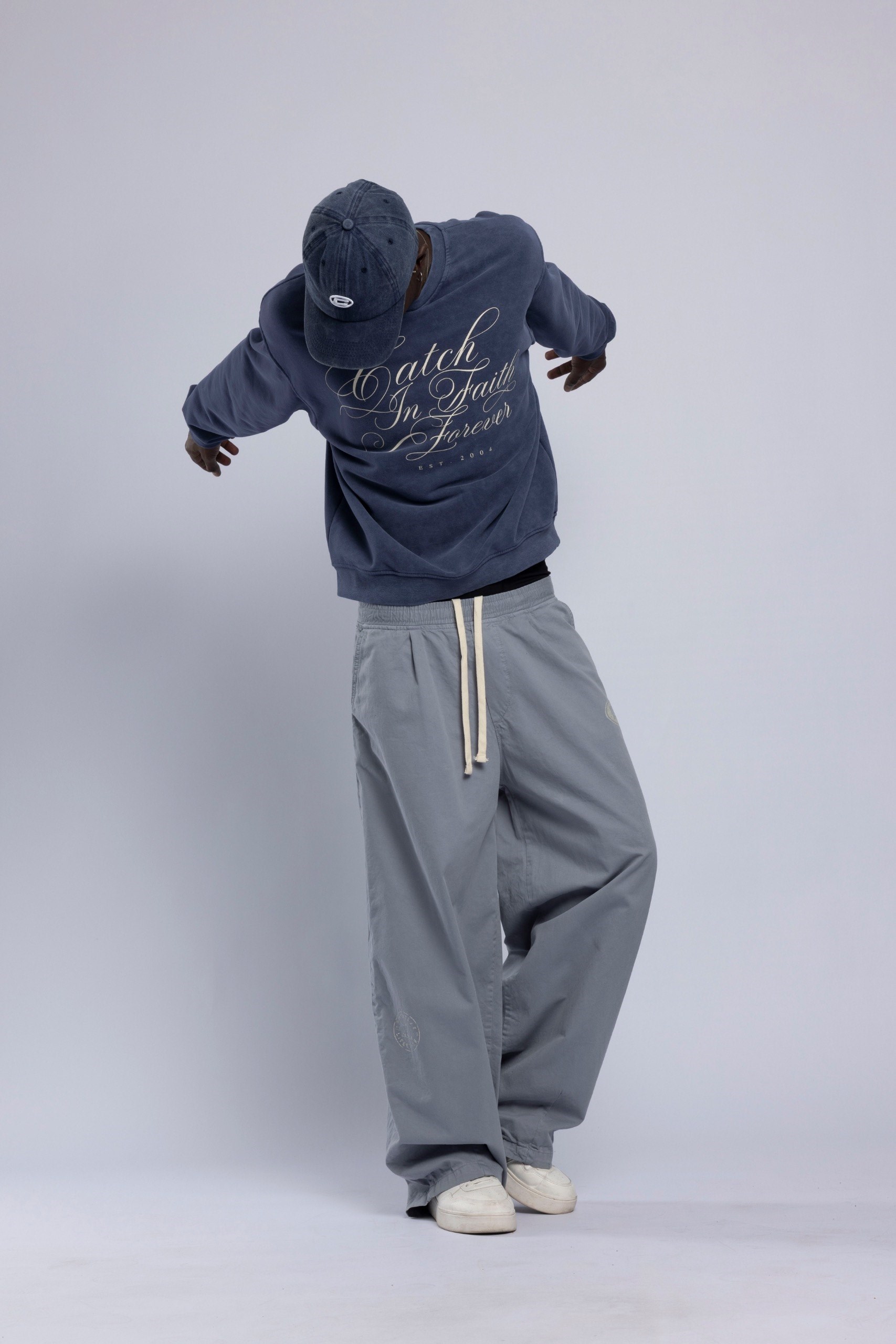 Wholesale Men's Gray Printed Sweatshirt  1503FW27-